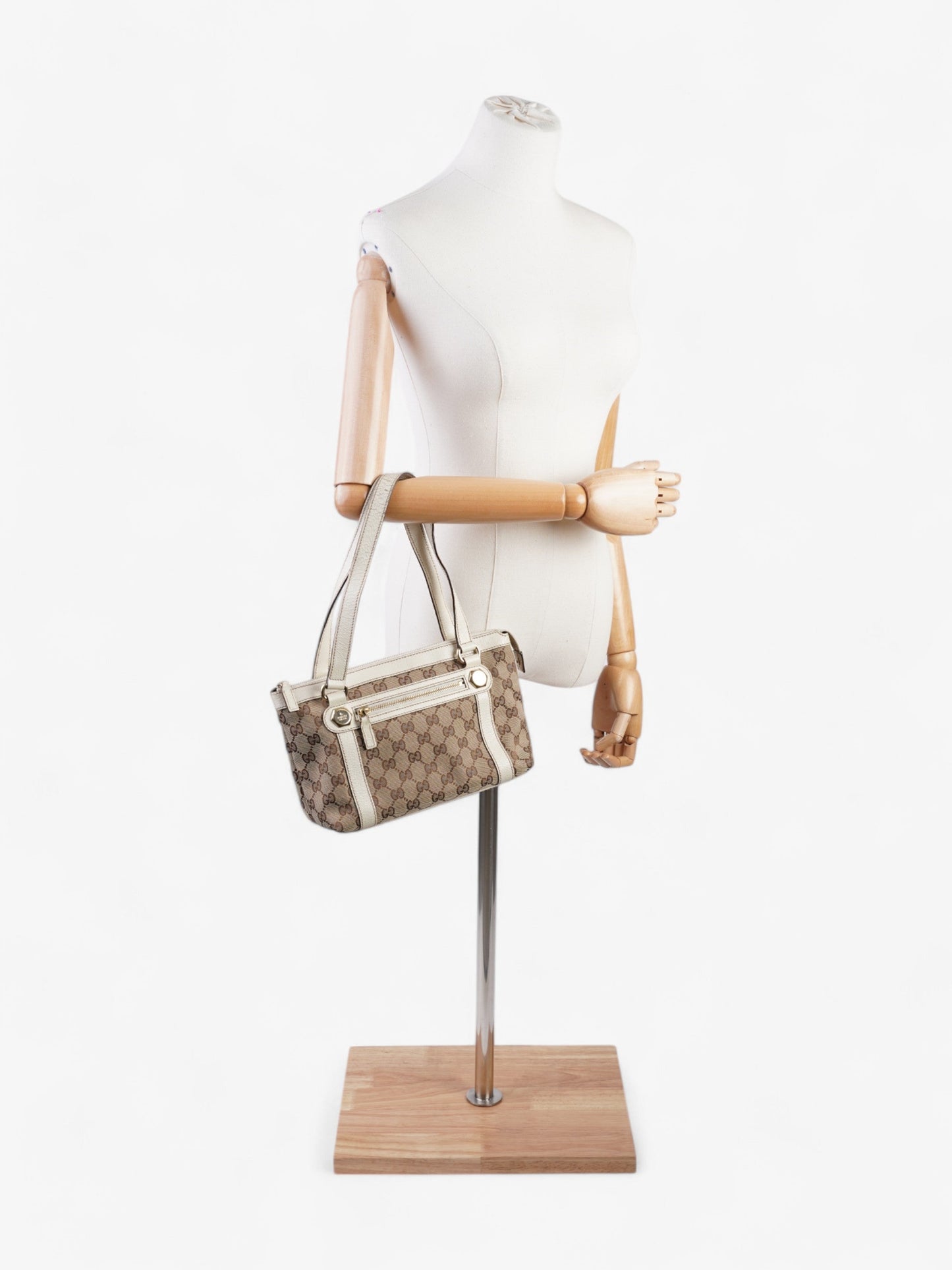 Gucci Charmy GG Supreme / White Canvas