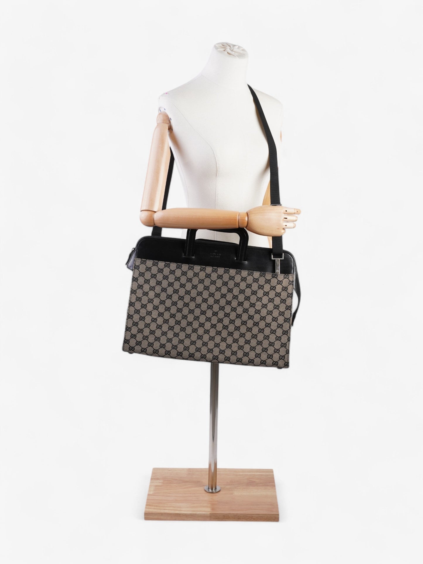 Gucci GG Business Bag GG Supreme / Black Canvas