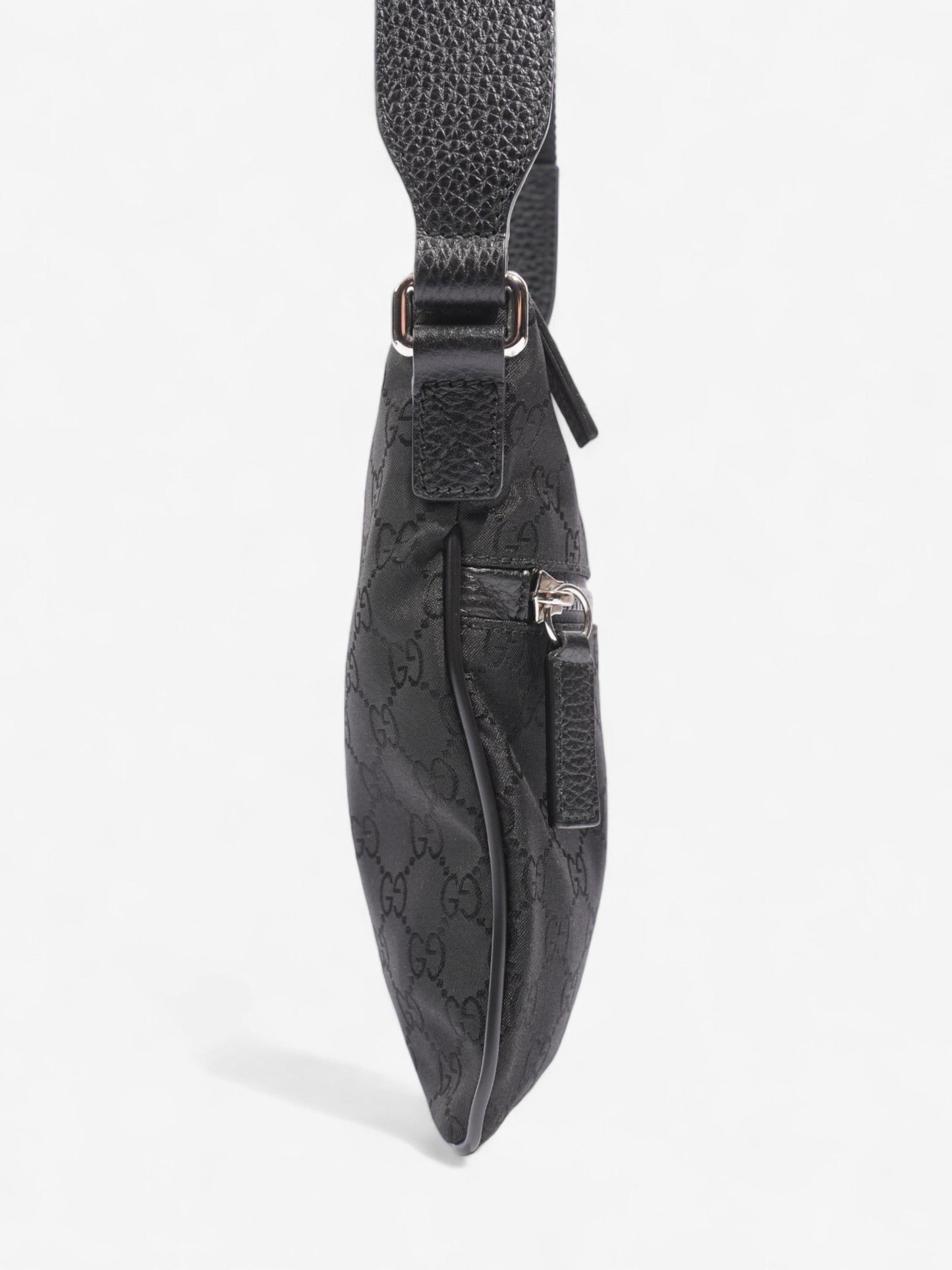 Gucci GG Messenger Black GG Supreme Canvas