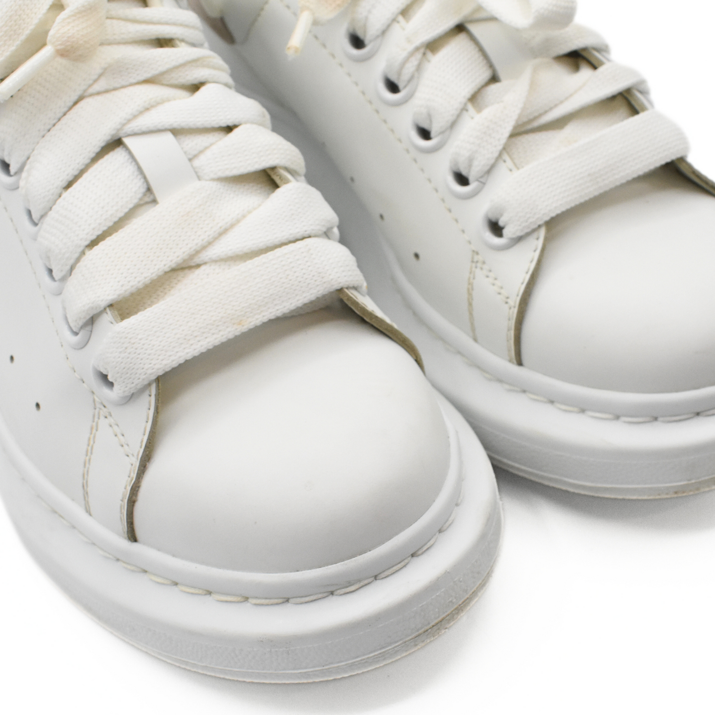 Alexander McQueen 'Larry' Sneakers - Women's 37.5