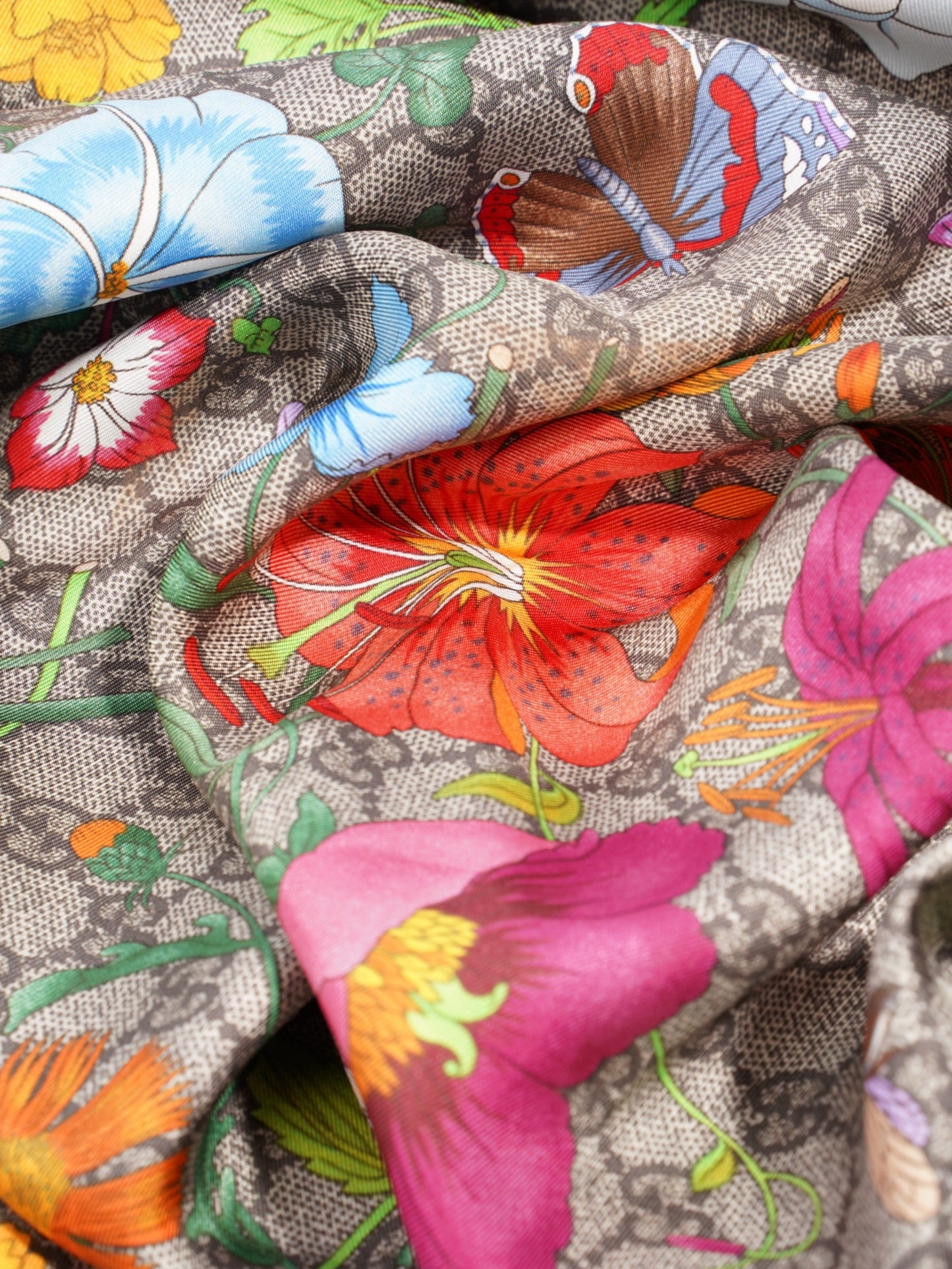 Gucci GG Flora Print Scarf Pink / GG Supreme / Multicolour Silk 90 x 90cm