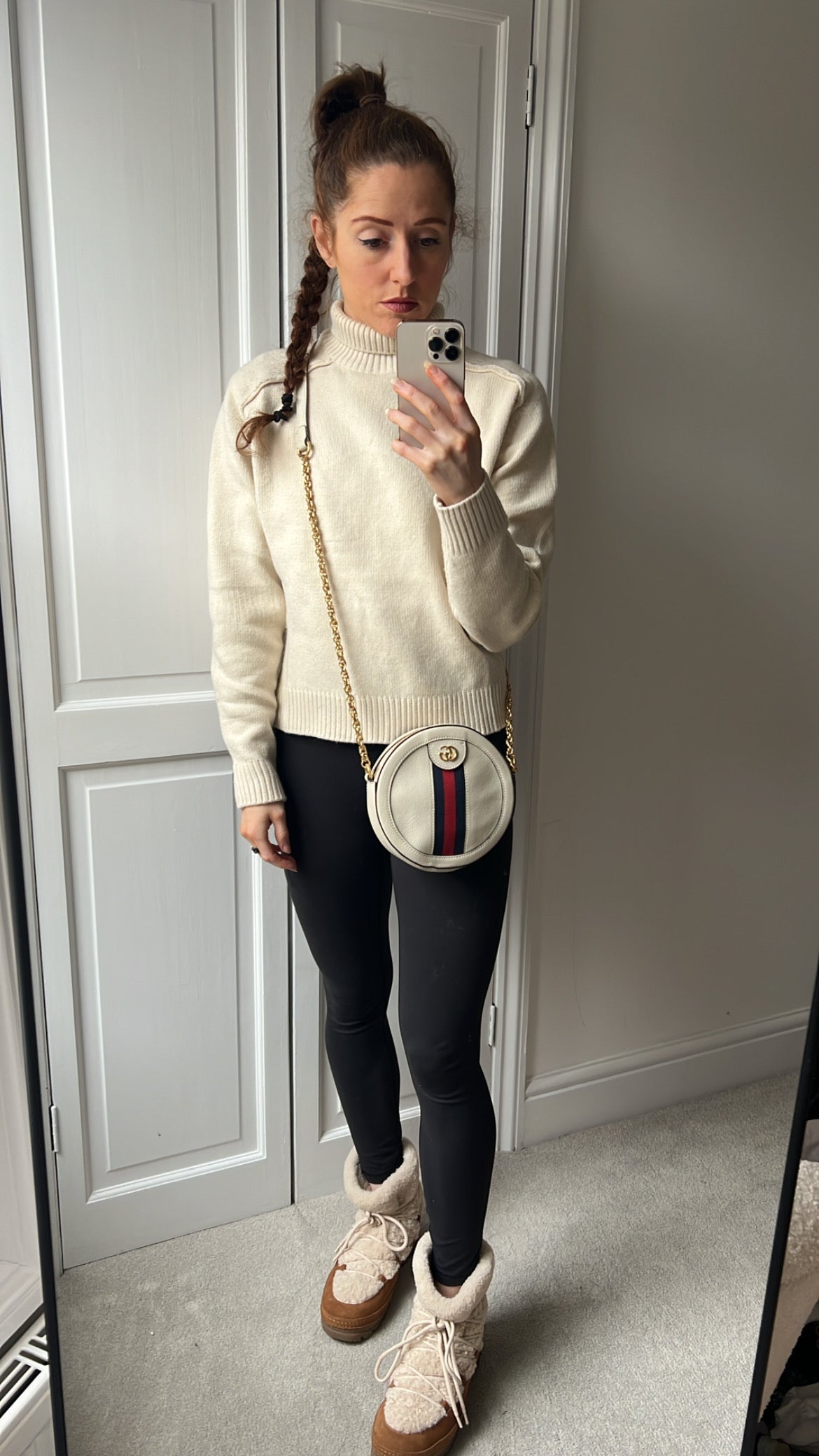 Gucci GG Round White Ophidia Small Shoulder Bag