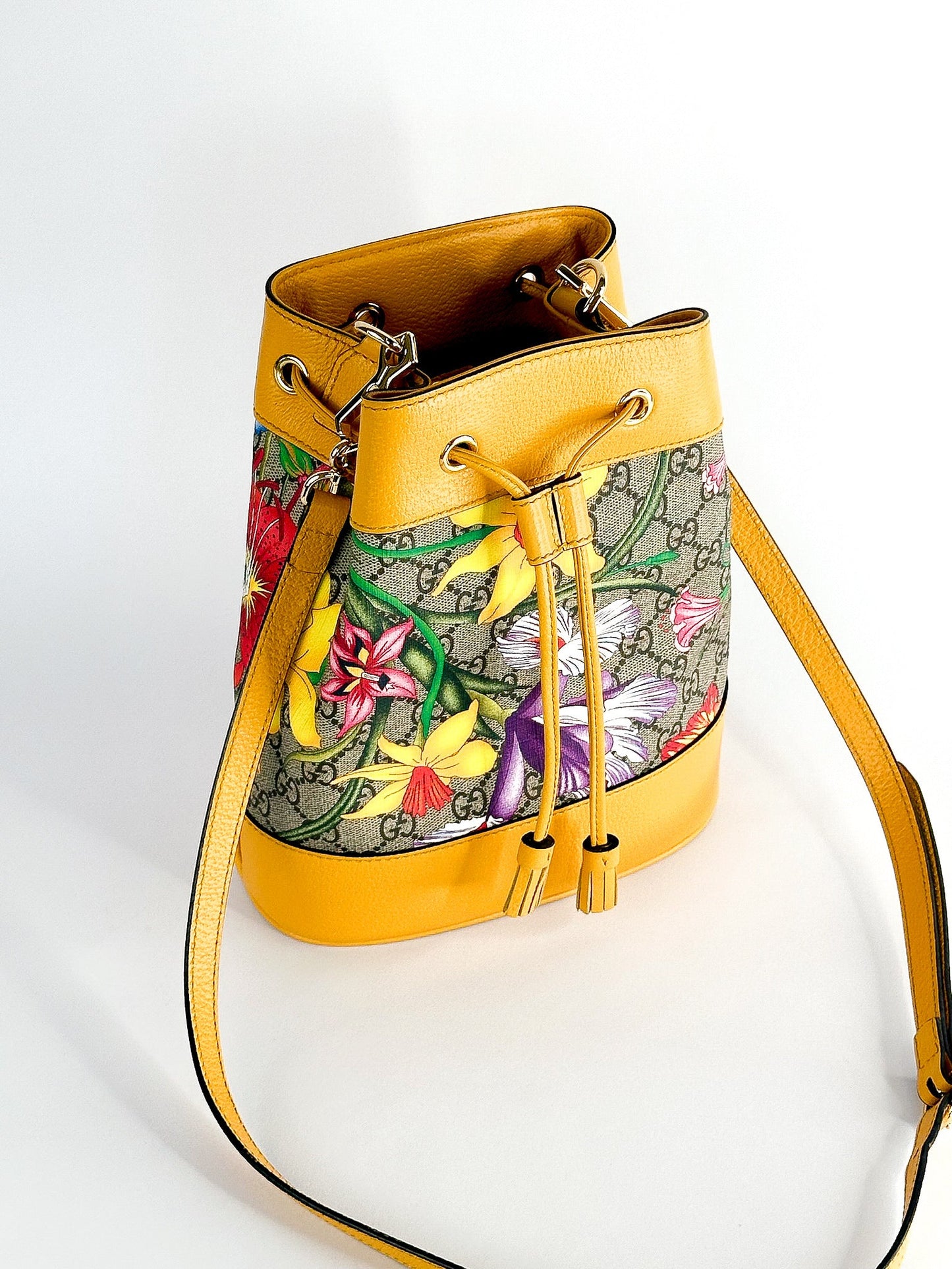 Gucci GG Supreme Flora Small Ophidia Bucket Bag
