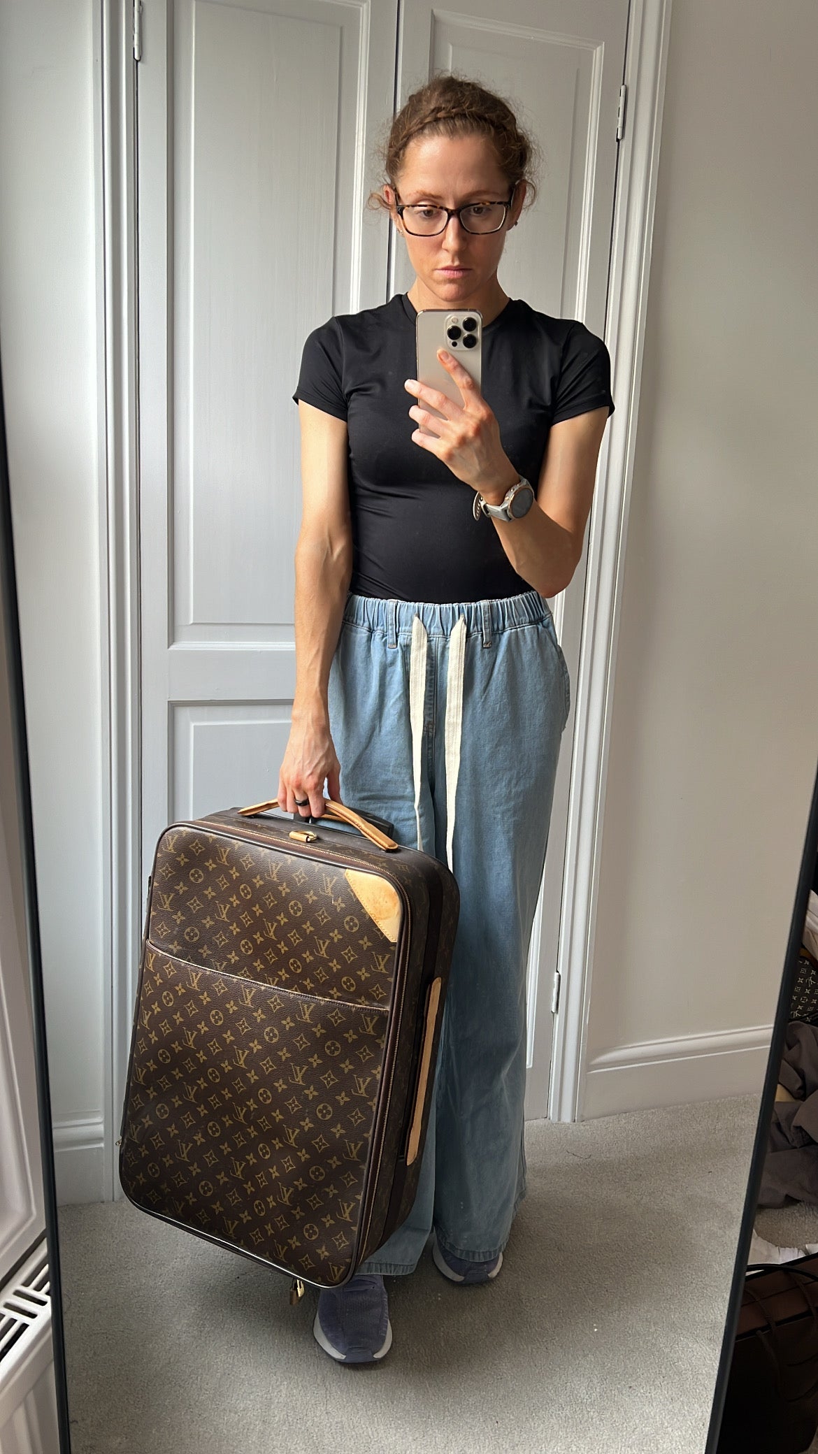 Louis Vuitton Pegase 55 Suitcase Monogram (RRP £2,250)