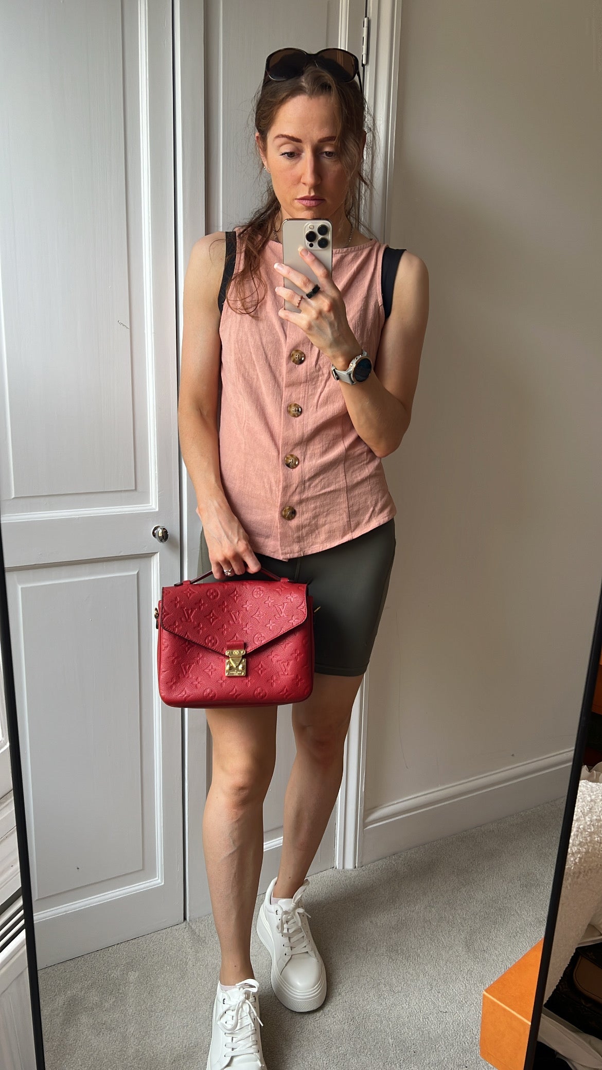 Louis Vuitton Pochette Metis Red Empreinte (RRP £2,130)