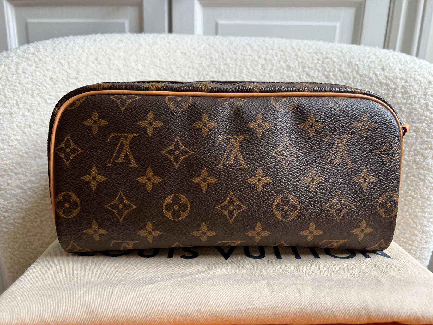 Louis Vuitton Dopp Kit Toilet Pouch Monogram (RRP £755)