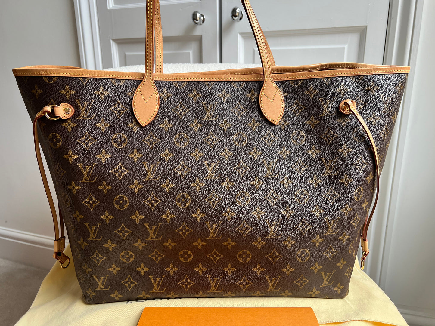 Louis Vuitton Neverfull GM Monogram Pivoine Interior (RRP £1,460)