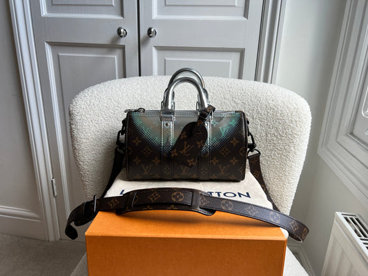 Louis Vuitton Nebula Keepall Bandouliere 25 (RRP £2,570)