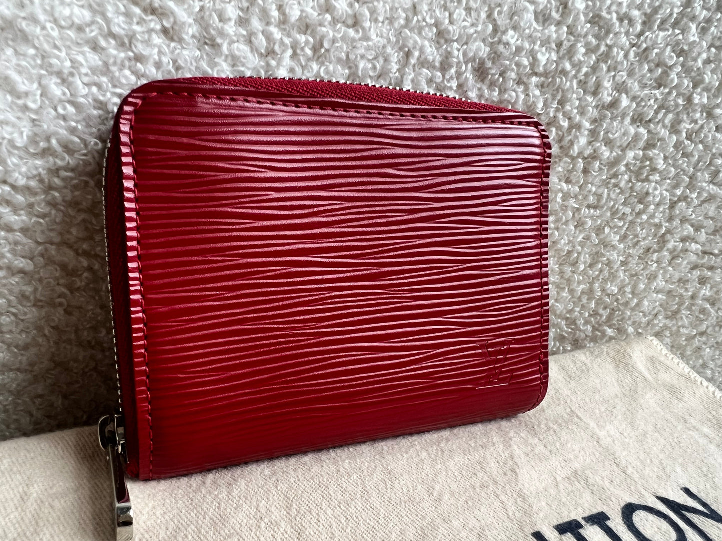 Louis Vuitton Zippy Coin Purse in Red Epi (RRP £390)