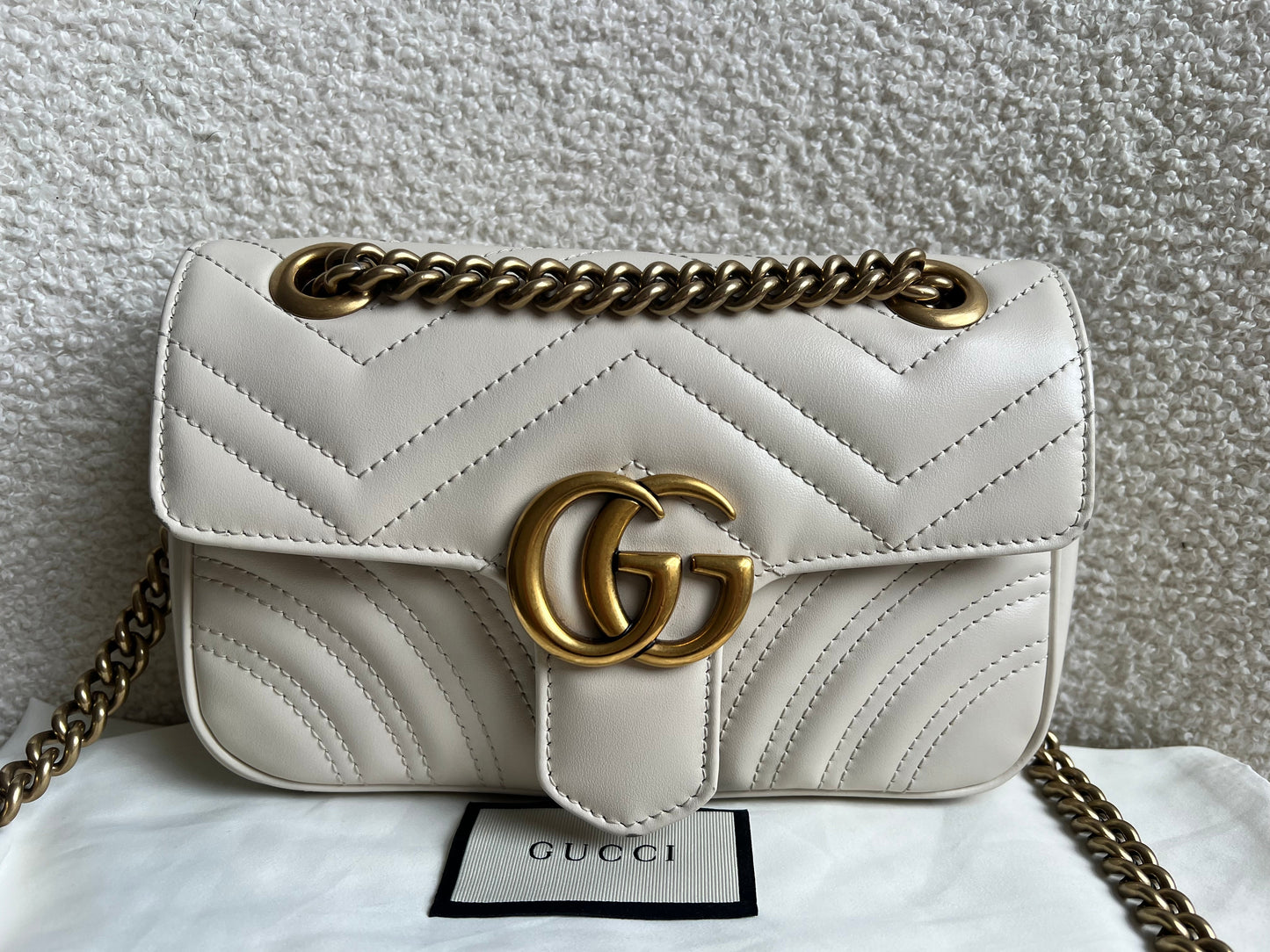 Gucci GG White Marmont Mini Shoulder Bag (RRP £1,890)