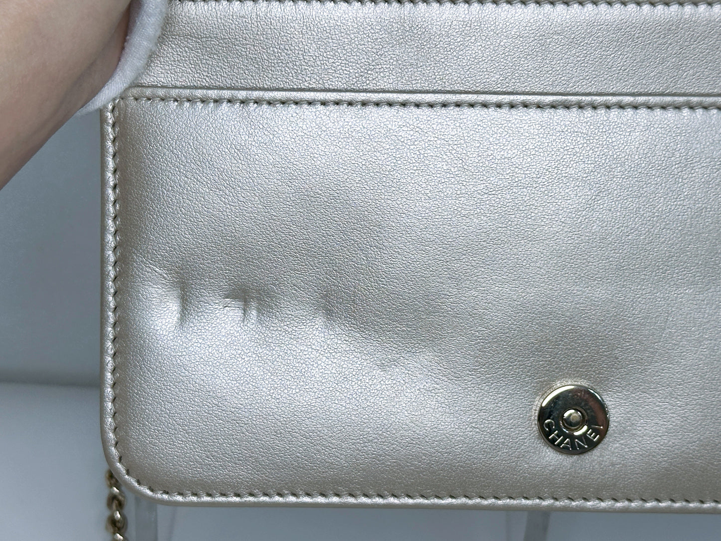Chanel Camellia Embossed Wallet On Chain 2465 holo card