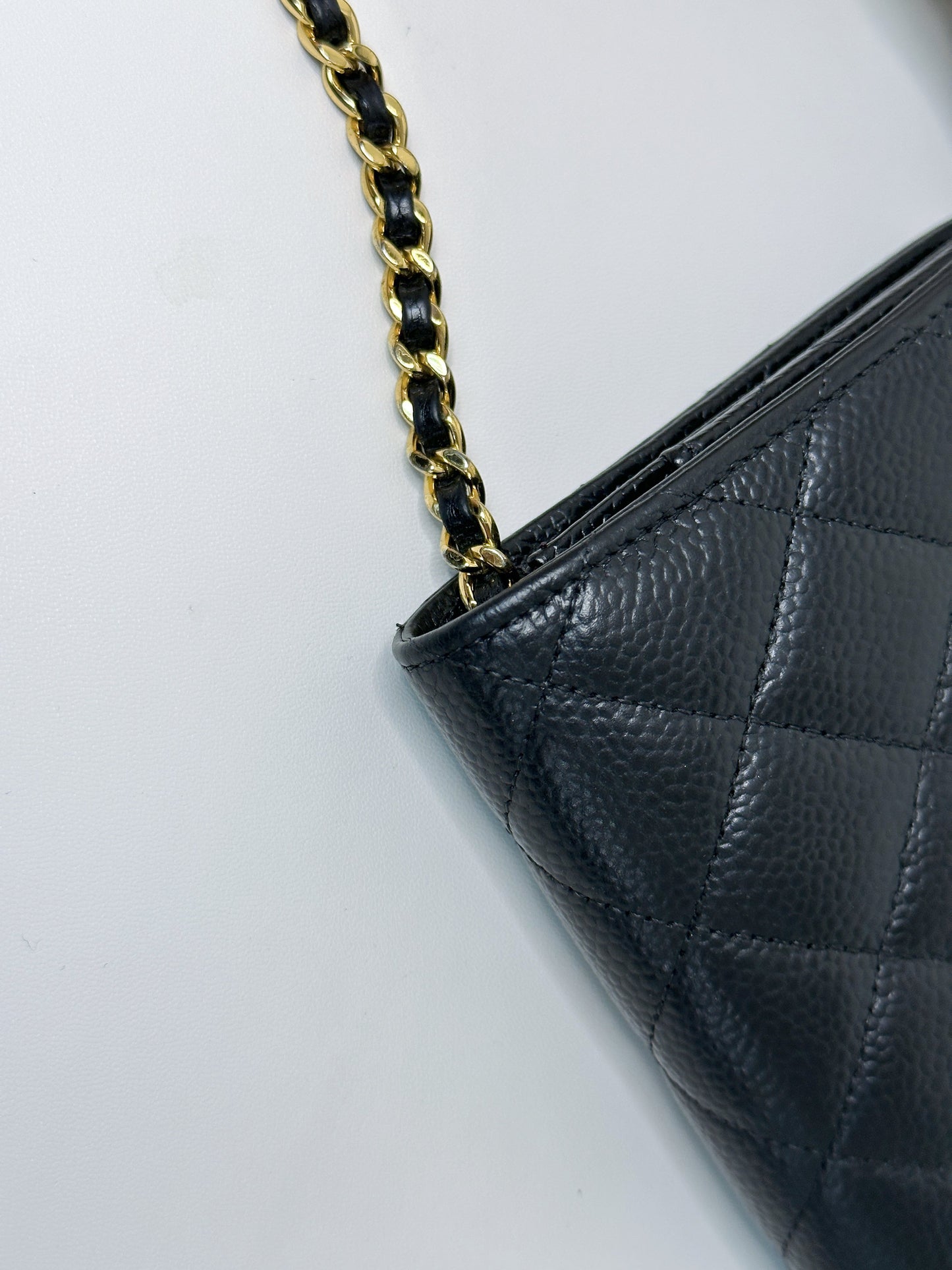 Chanel Classic Wallet on Chain Caviar Black GHW 2859 Holo card