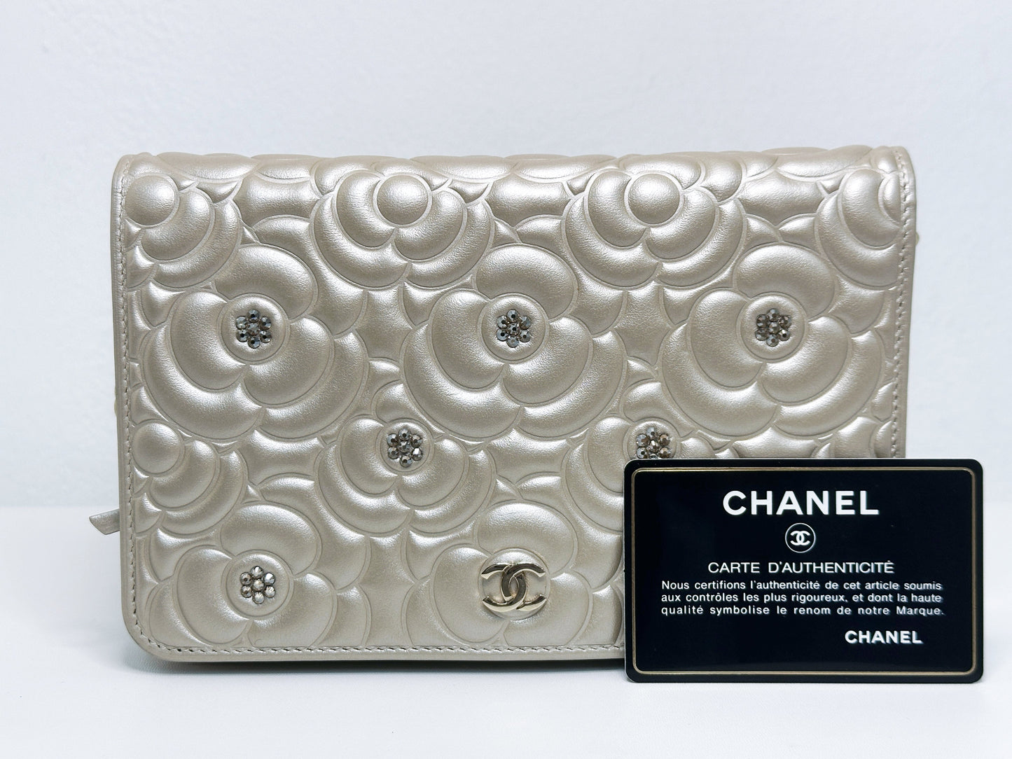 Chanel Camellia Embossed Wallet On Chain 2465 holo card