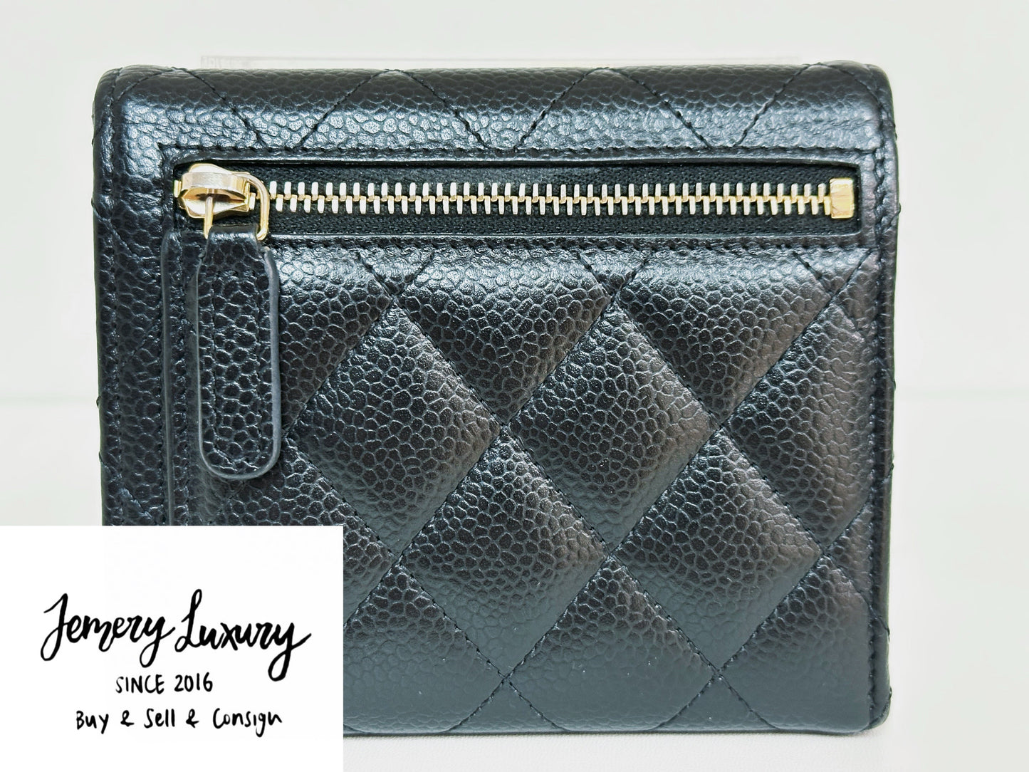 CHANEL CLASSIC TRIFOLD COMPACT IN BLACK CAVIAR  WALLET GHW UPKJ holo