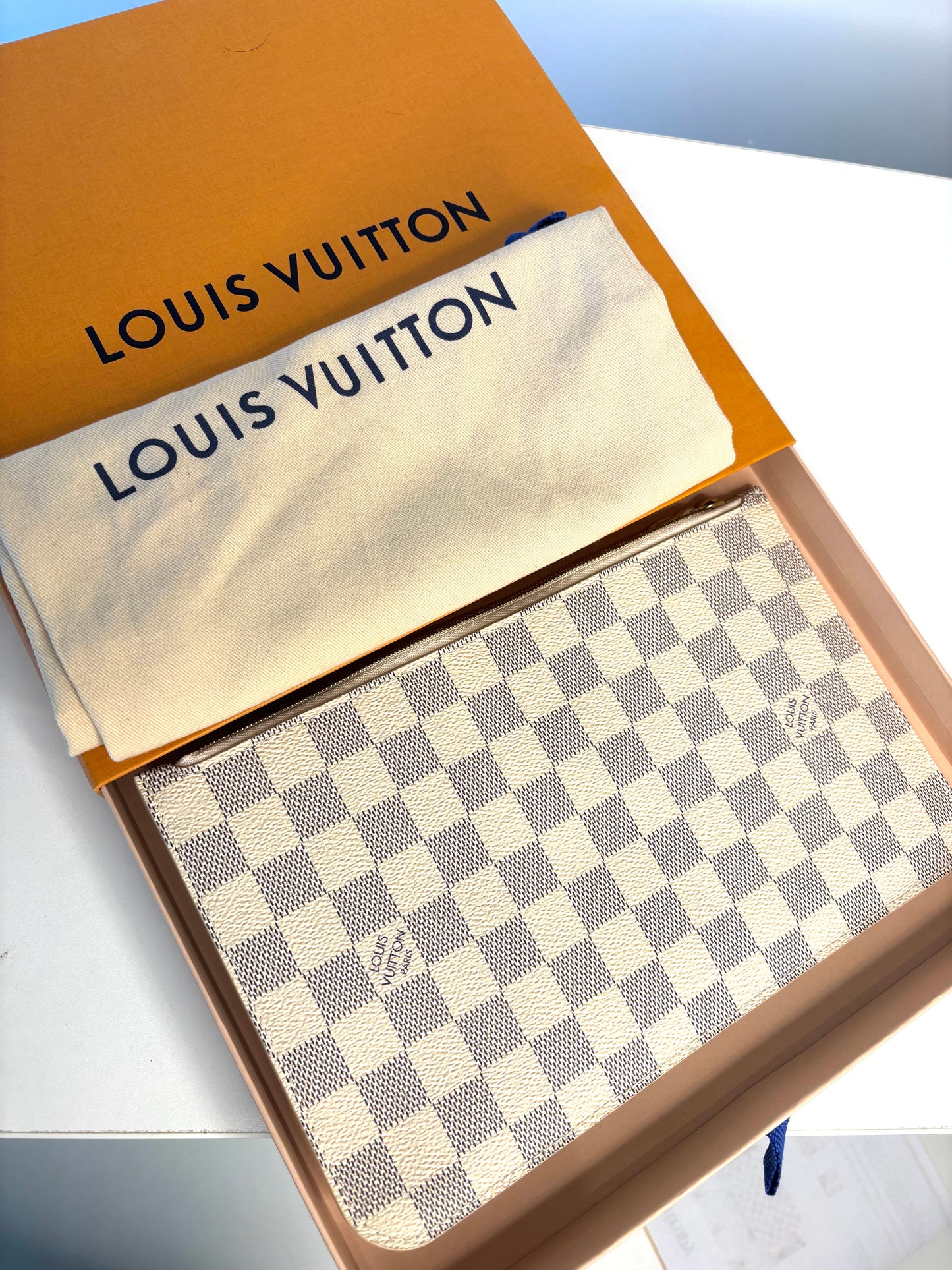 Louis Vuitton Neverfull Damier Azur Pouch Pochette Clutch Bag