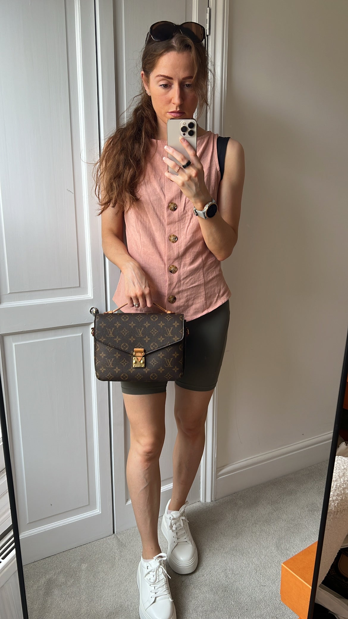 Louis Vuitton Pochette Metis Monogram (RRP £2,020)