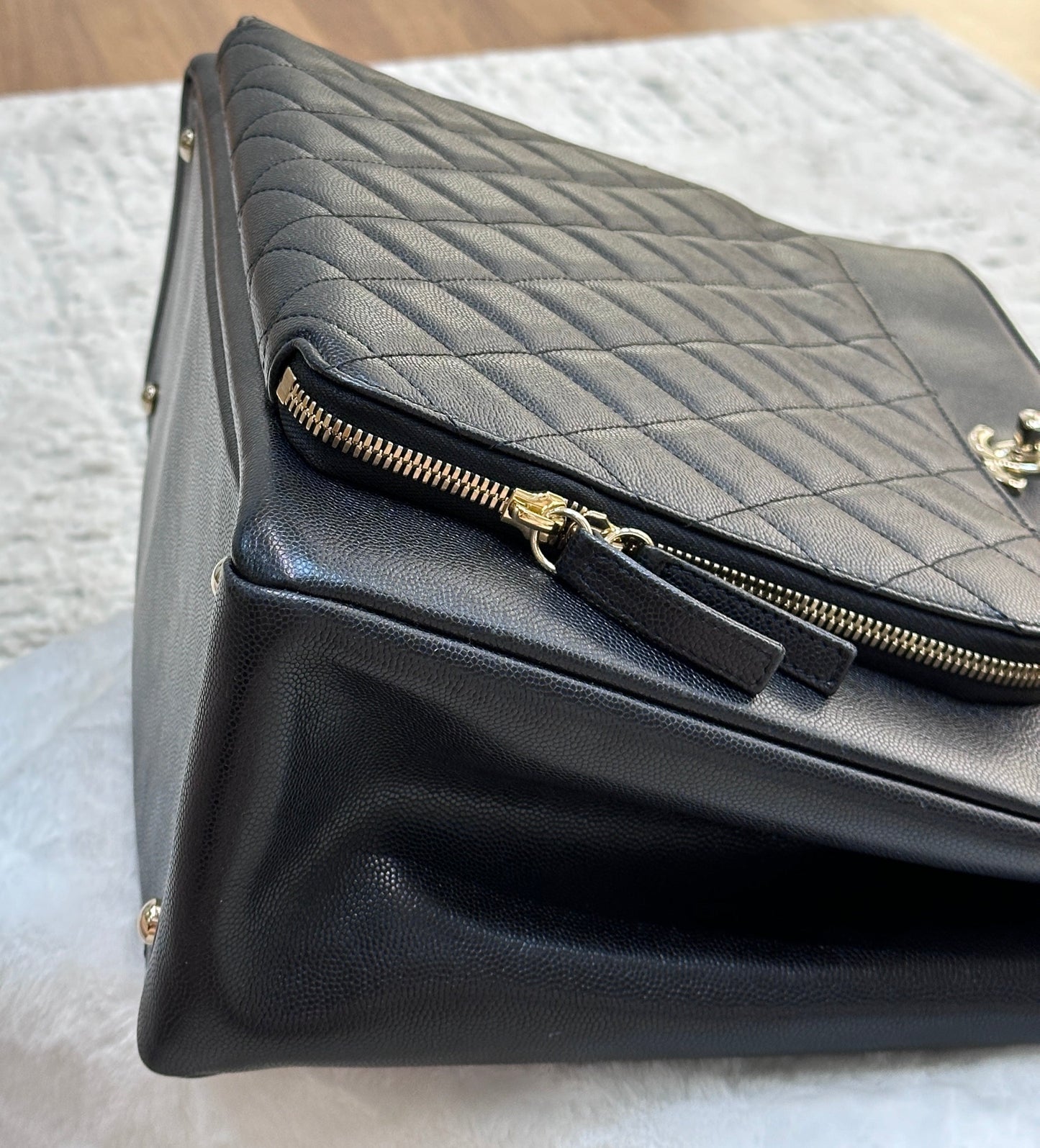 CHANEL Business Affinity Shopping Tote Caviar Black GHW