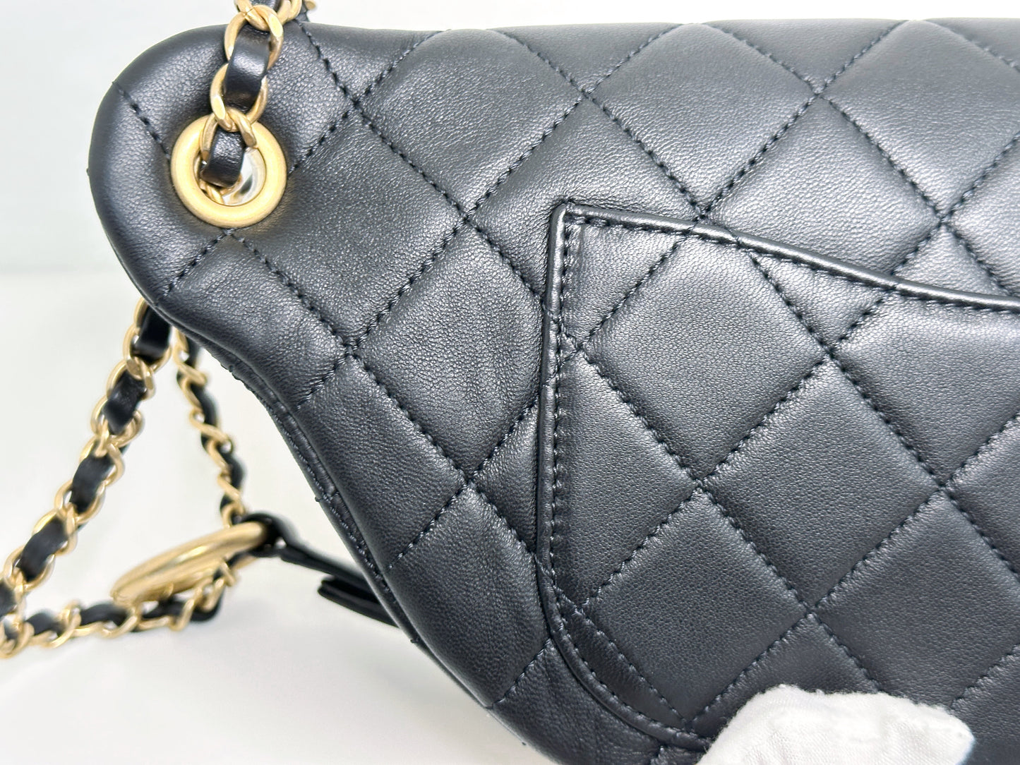 CHANEL 19A BLACK ALL ABOUT CHAINS PEARL FANNY PACK BAG GHW 2806 holo card