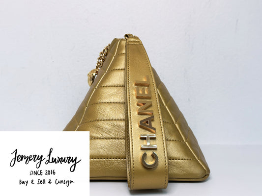 Chanel Gold Pyramid Leather Clutch Golden 2831 holo