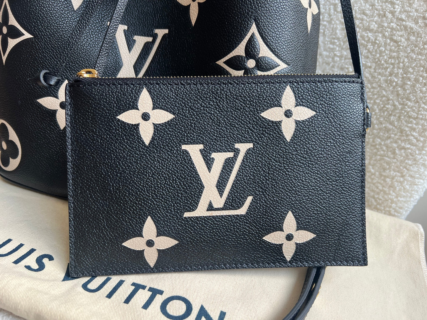 Louis Vuitton Neo Noe BB Bucket Bag in Bicolour Empeinte (RRP £2170)