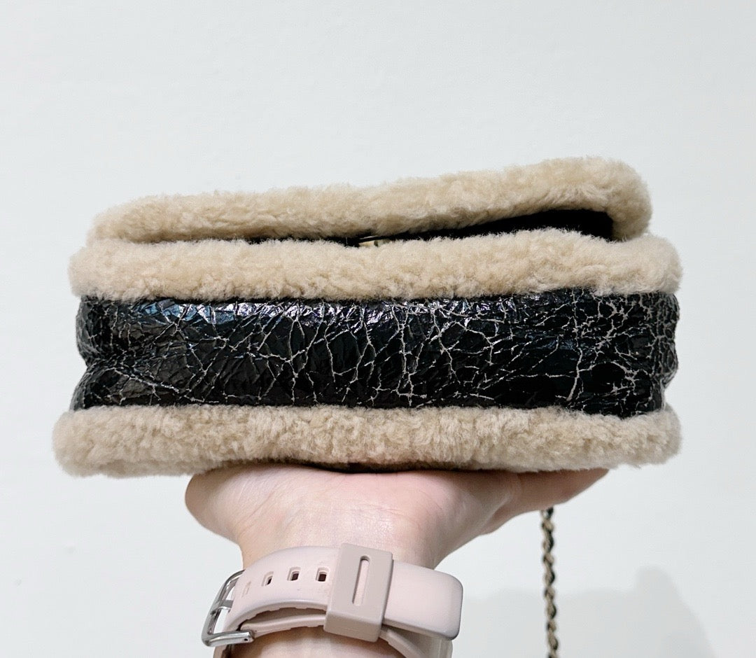 CHANEL Crumpled Calfskin Shearling CC Flap Black Beige