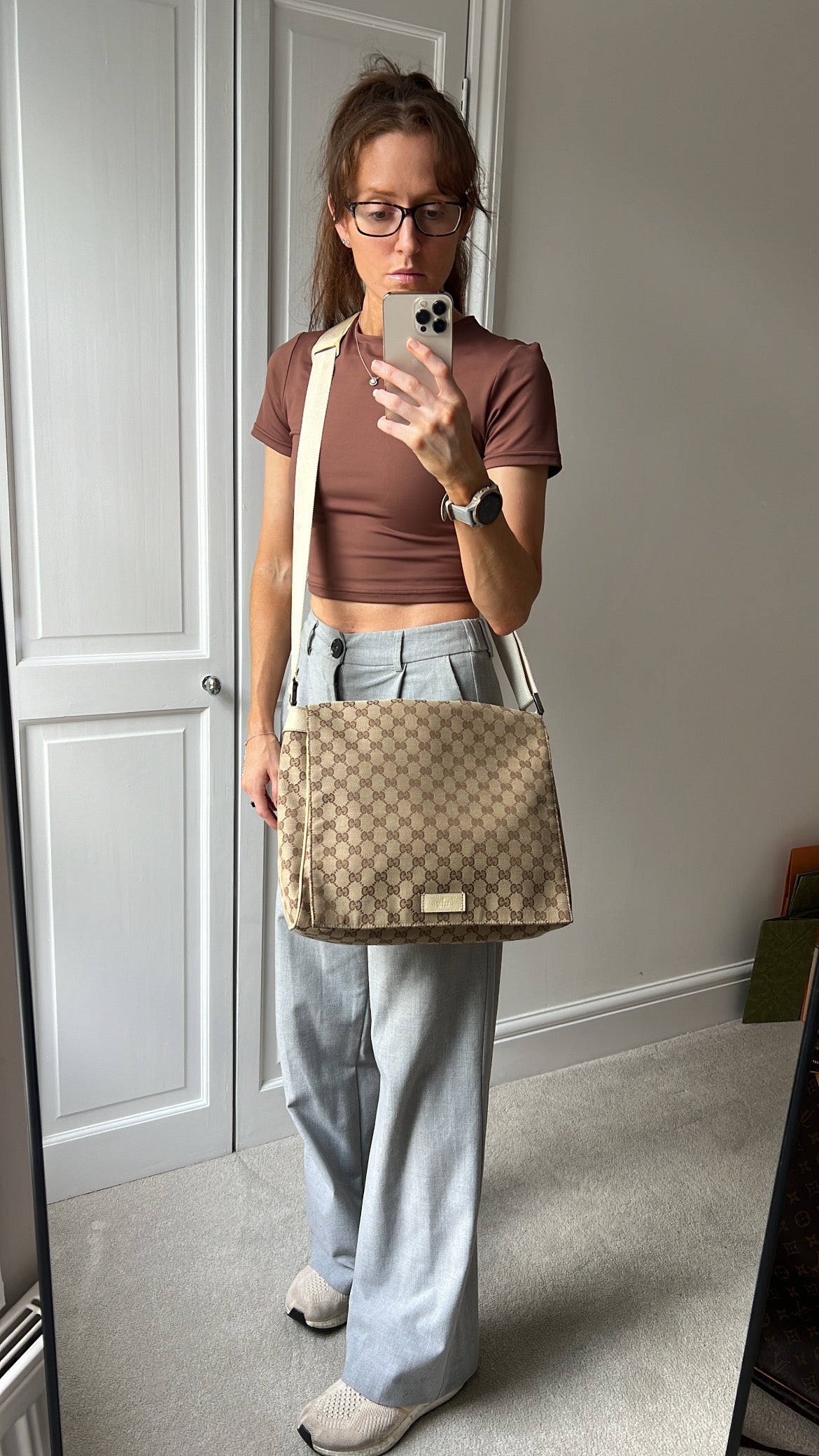 Gucci GG White Beige Canvas Messenger Bag