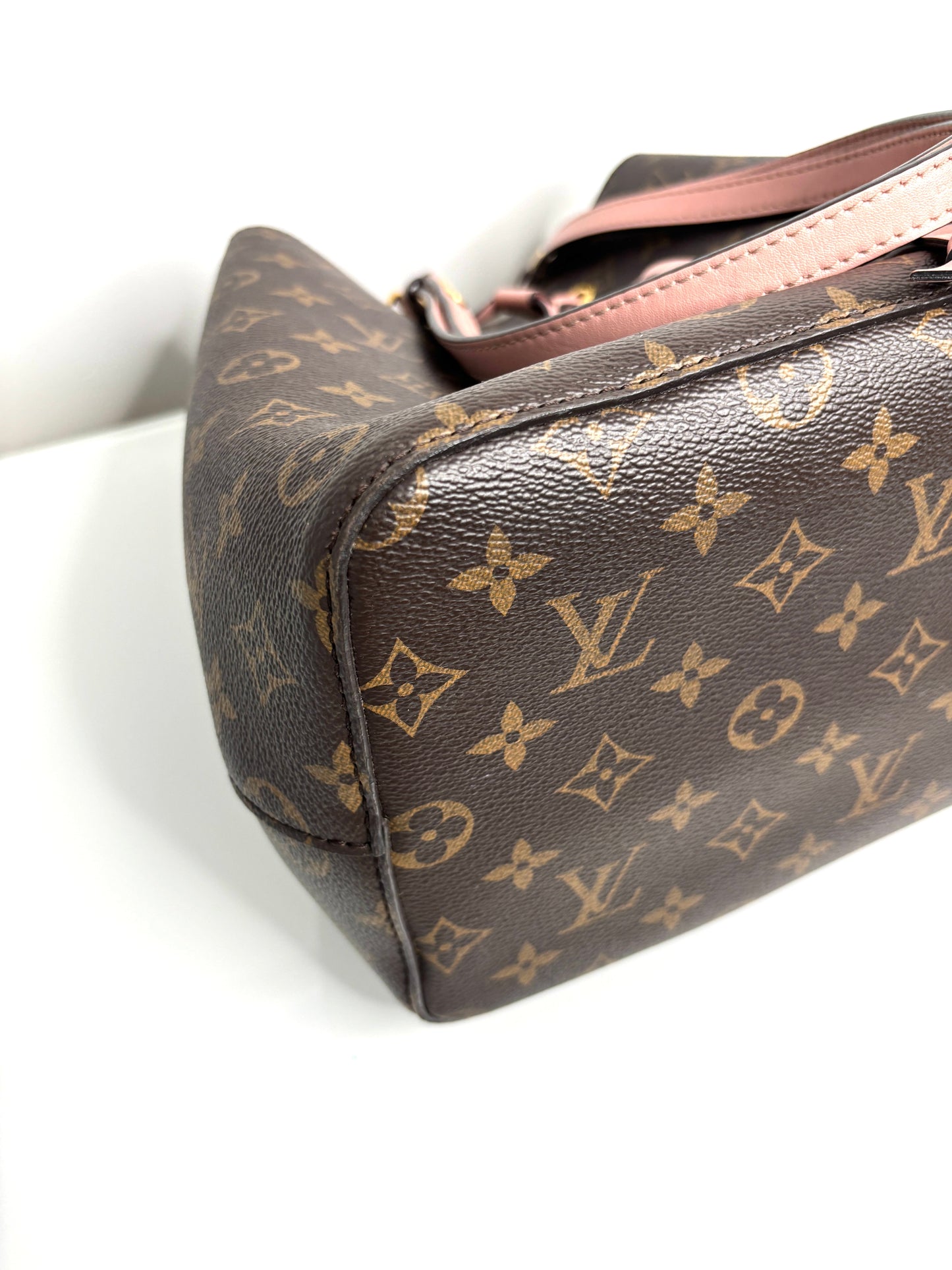 Louis Vuitton NeoNoe Monogram Bucket Shoulder Bag