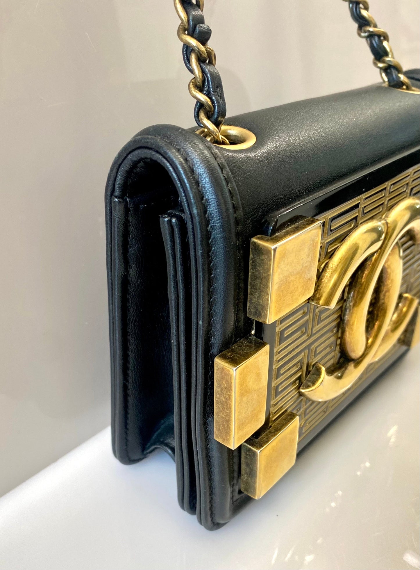 CHANEL SEAMLESS GREEK BOY MINI BRICK BAG