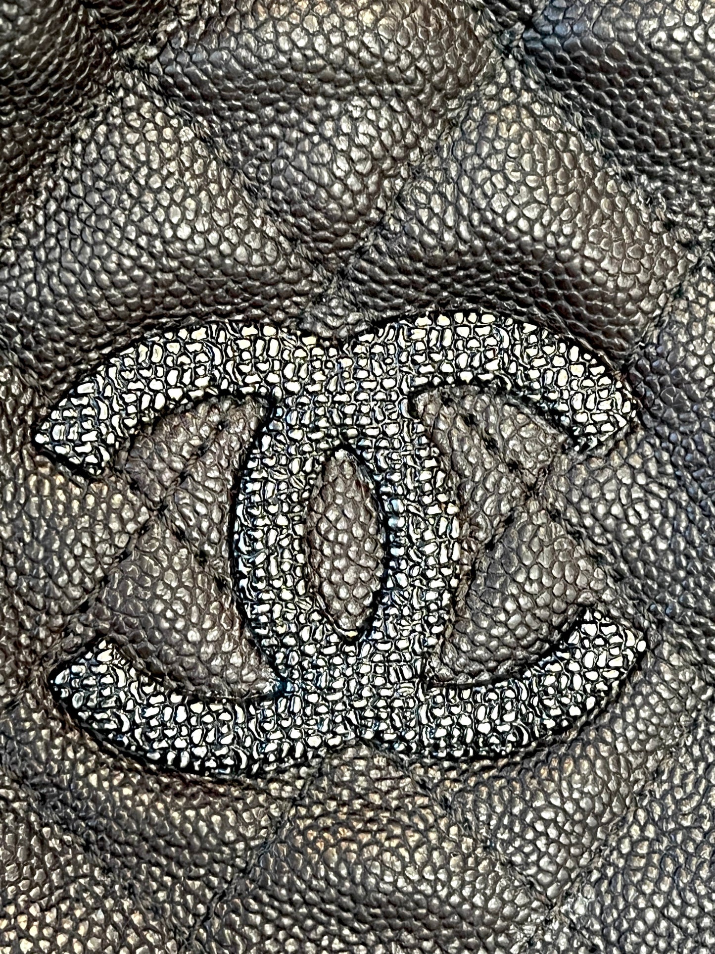 CHANEL CC CAVIAR QUILTED ELASTIC SHOULDER BAG