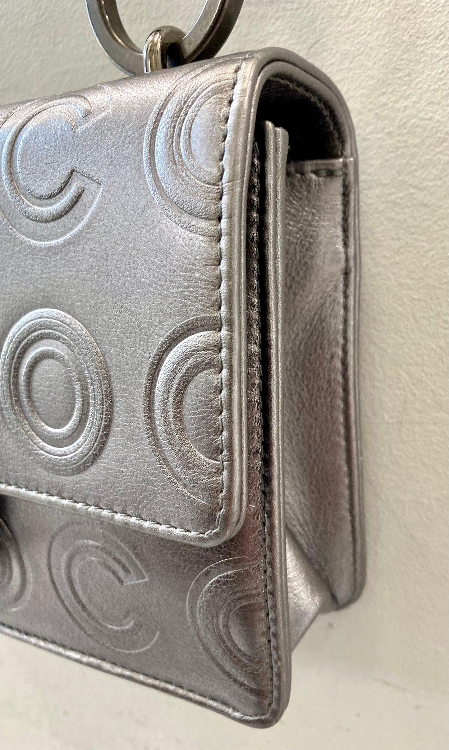CHANEL METALLIC SILVER CALFSKIN COCO EMBOSSED SHOULDER BAG