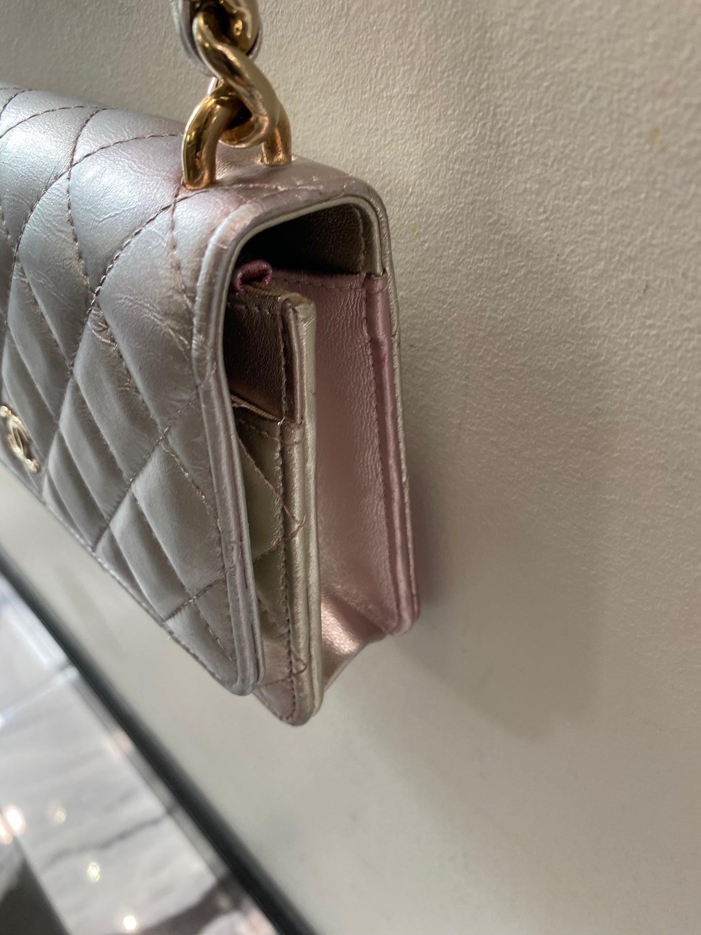 CHANEL SILVER & PINK METALLIC GRADIENT QUILTED LAMBSKIN WOC-HS