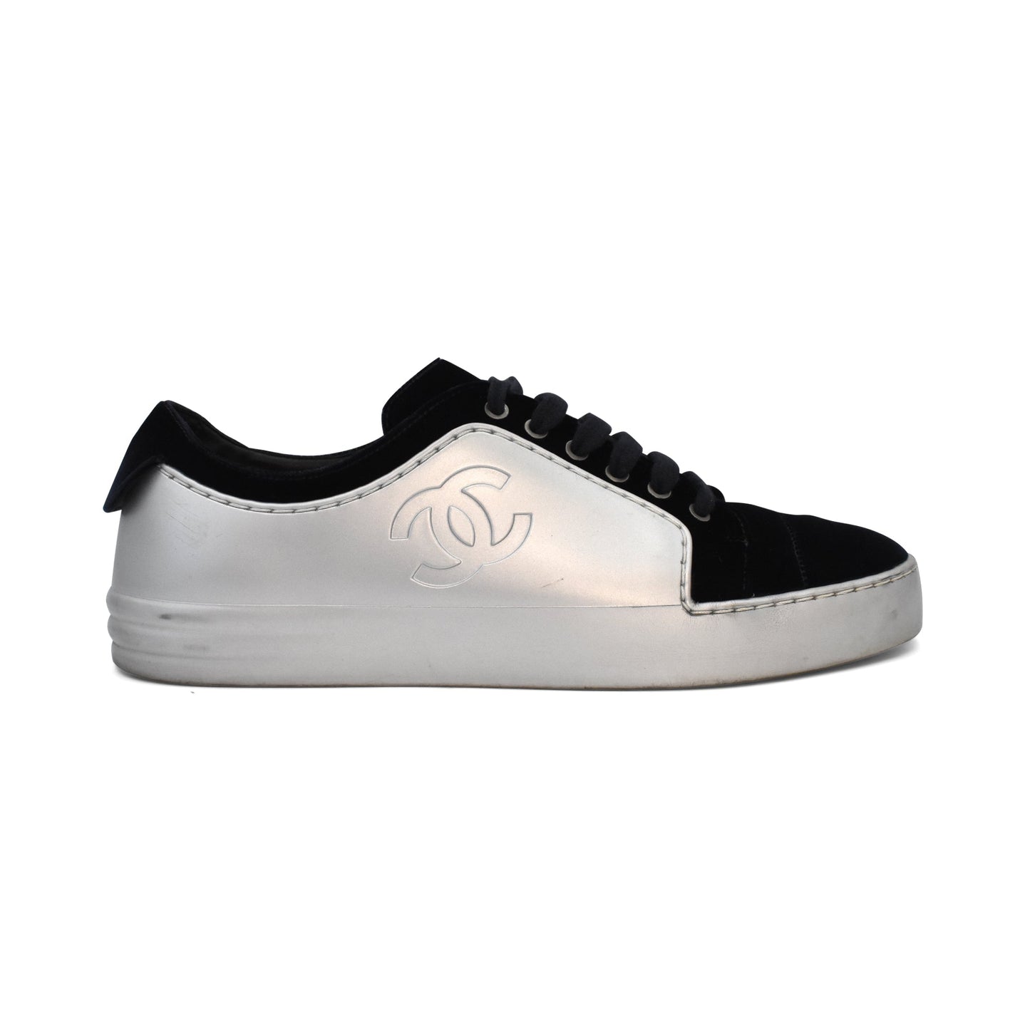 Chanel '2017 CC Logo' Sneakers - Women's 38