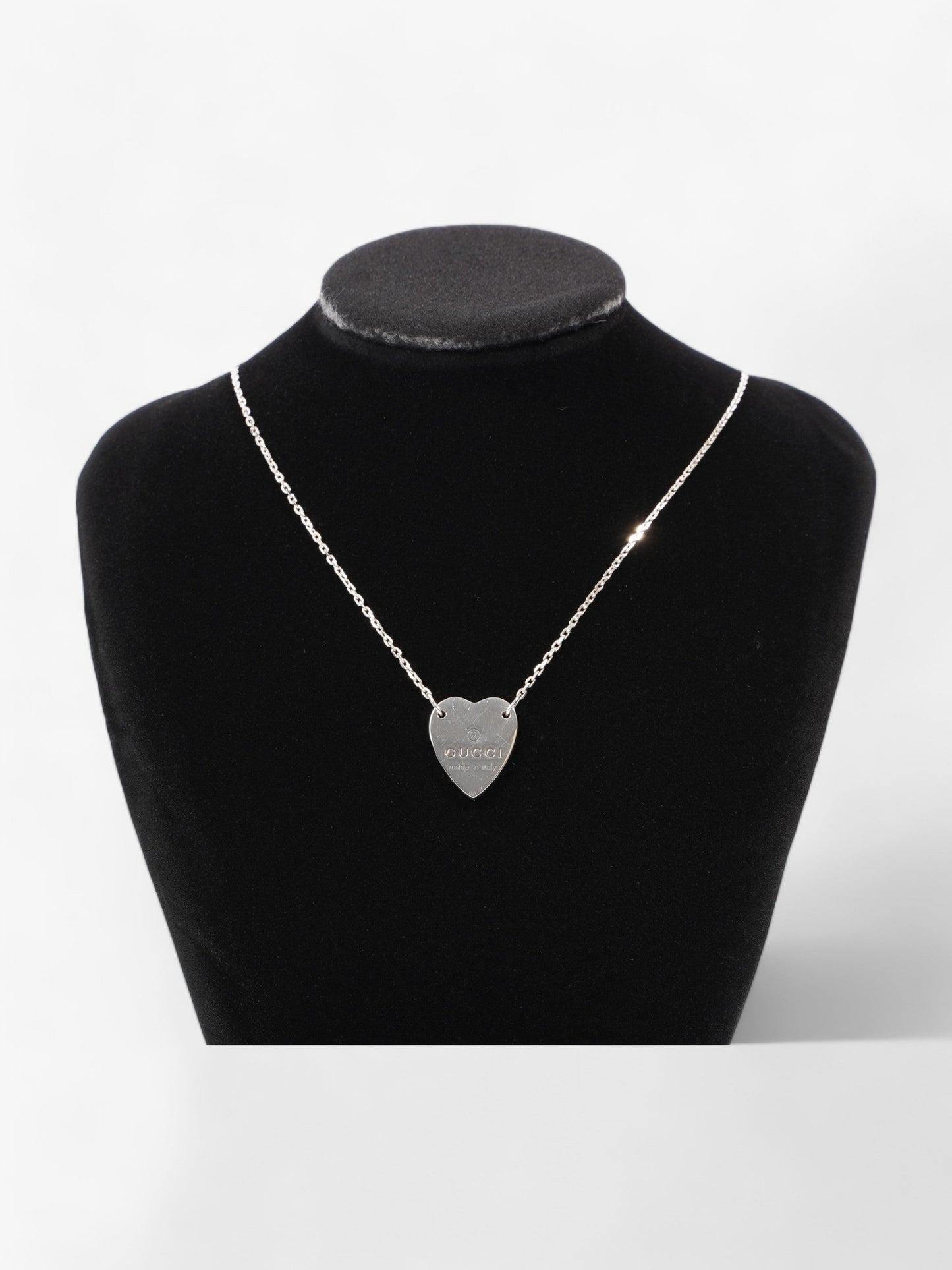 Gucci Trademark Heart Necklace Silver Silver Sterling