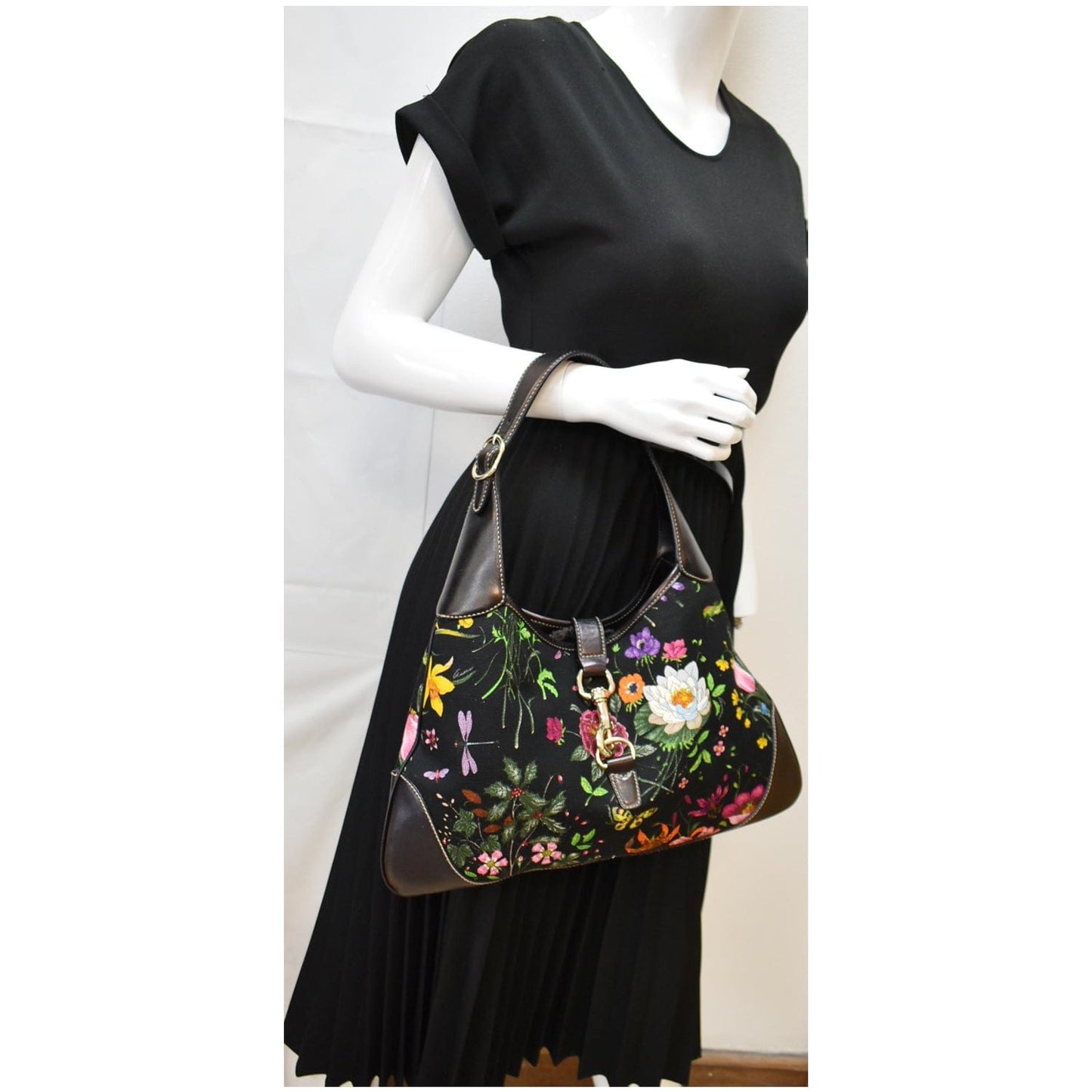 GUCCI Flora Jackie O Bouvier Floral Printed Canvas Hobo Bag Black 153029 - 15% OFF