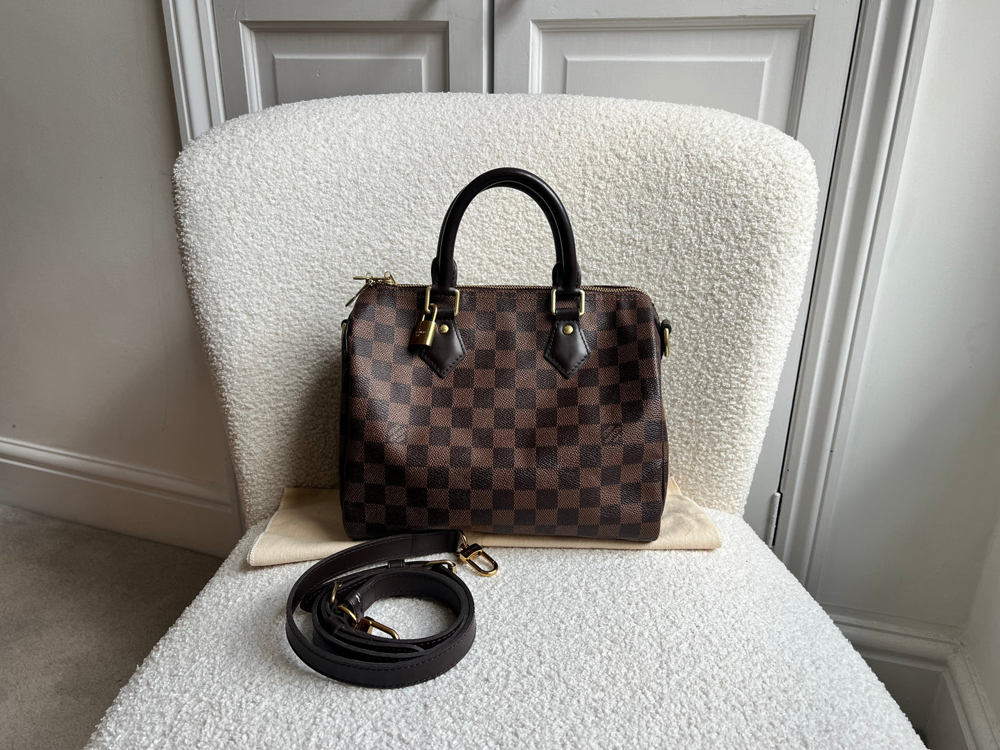 Louis Vuitton Speedy 25 Bandouliere Damier Ebene (RRP £1,420)