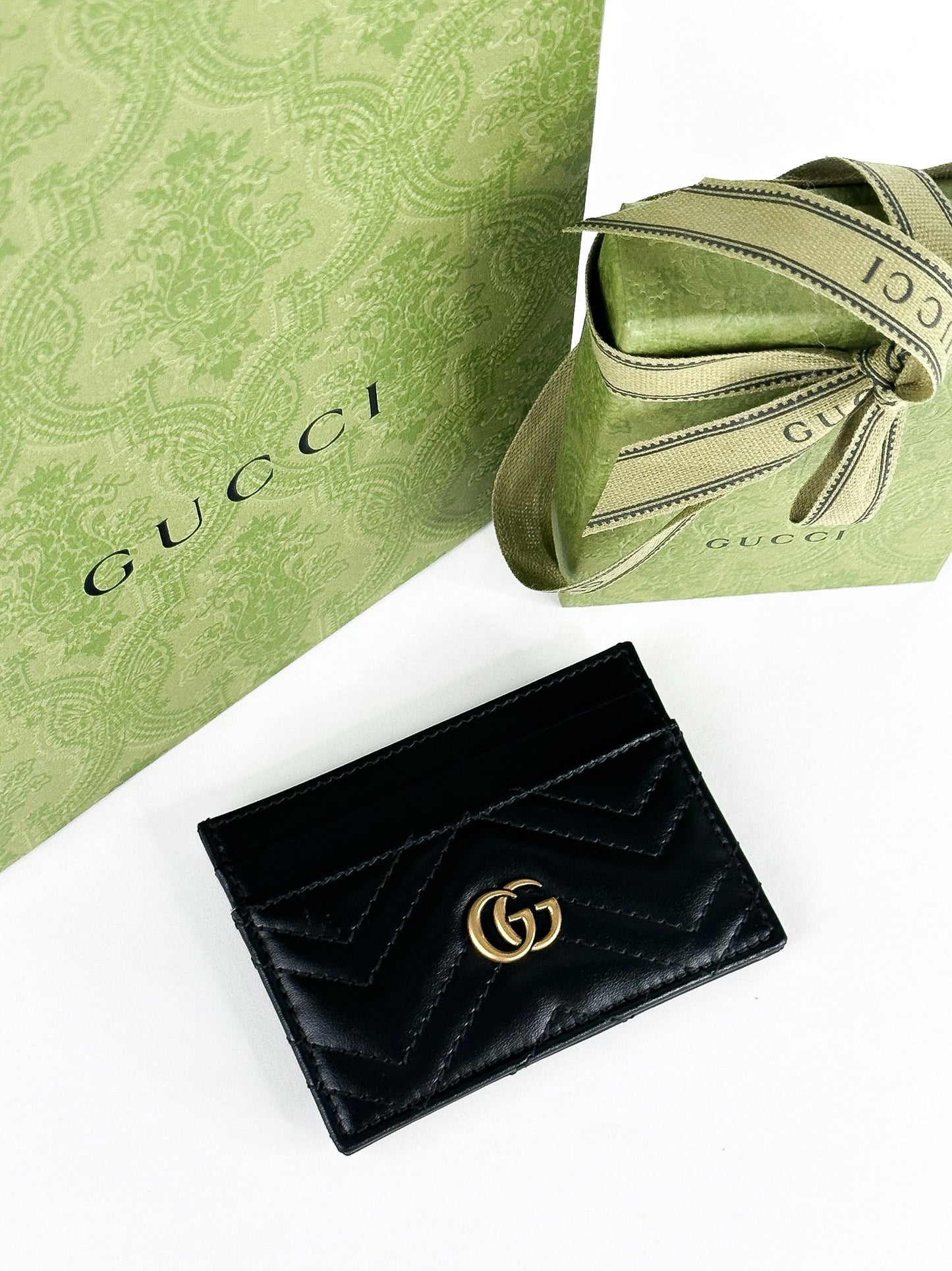 Gucci GG Marmont Leather Card Holder