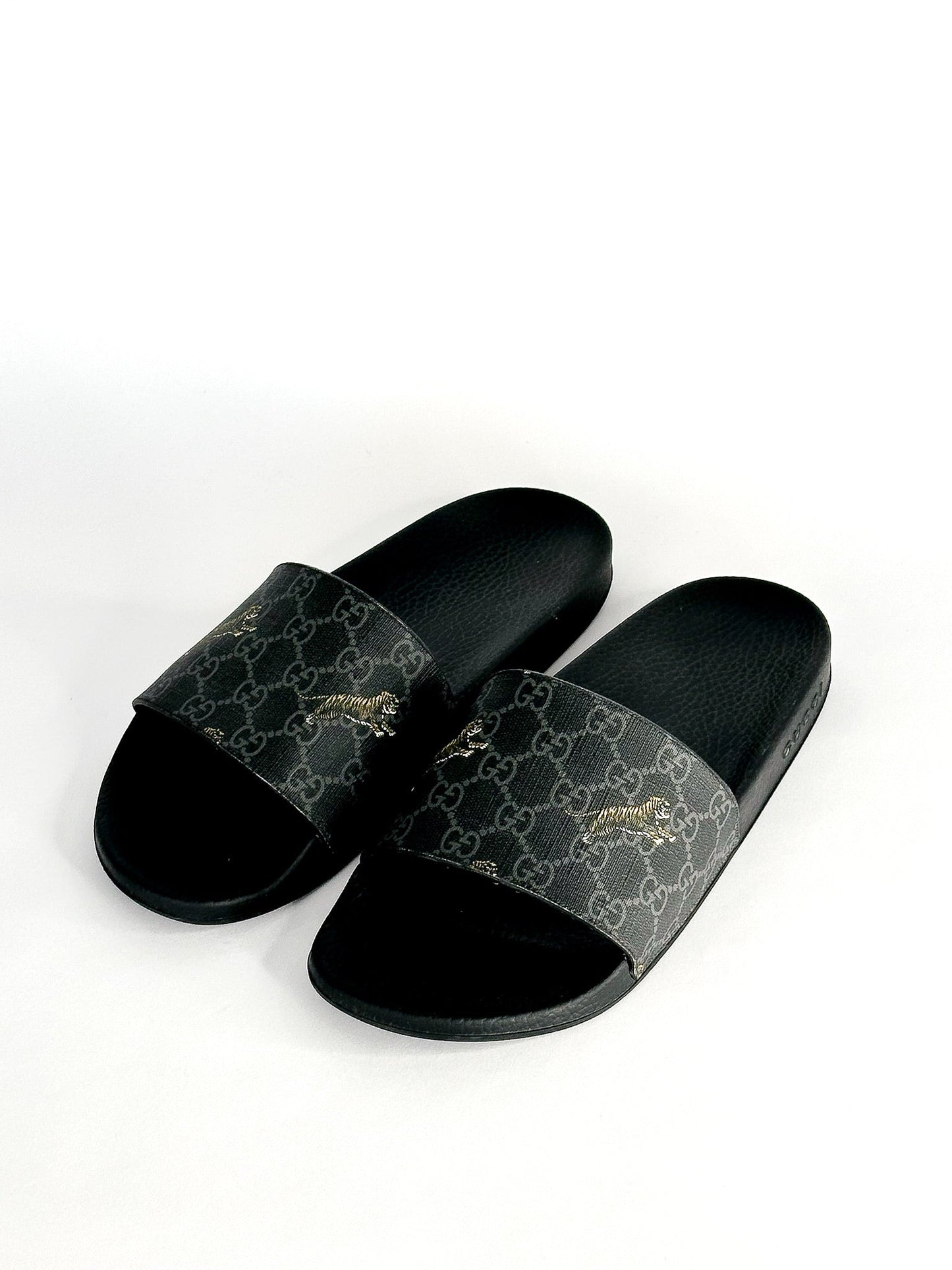 Gucci Black GG Supreme Tiger Flat Slides Size 11