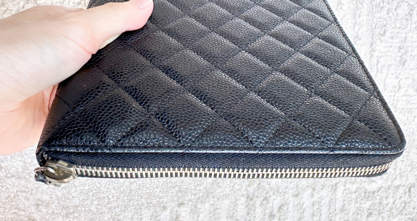 CHANEL Caviar Quilted Zip Around Notebook Agenda Cover Black
