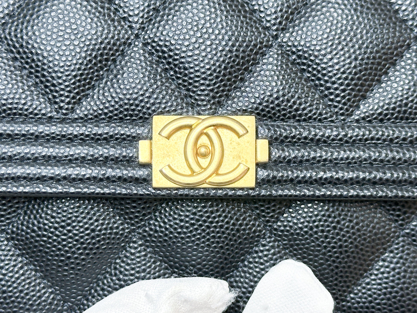 CHANEL Black Quilted Caviar Large Boy Gusset Flap Wallet 3199 holo card