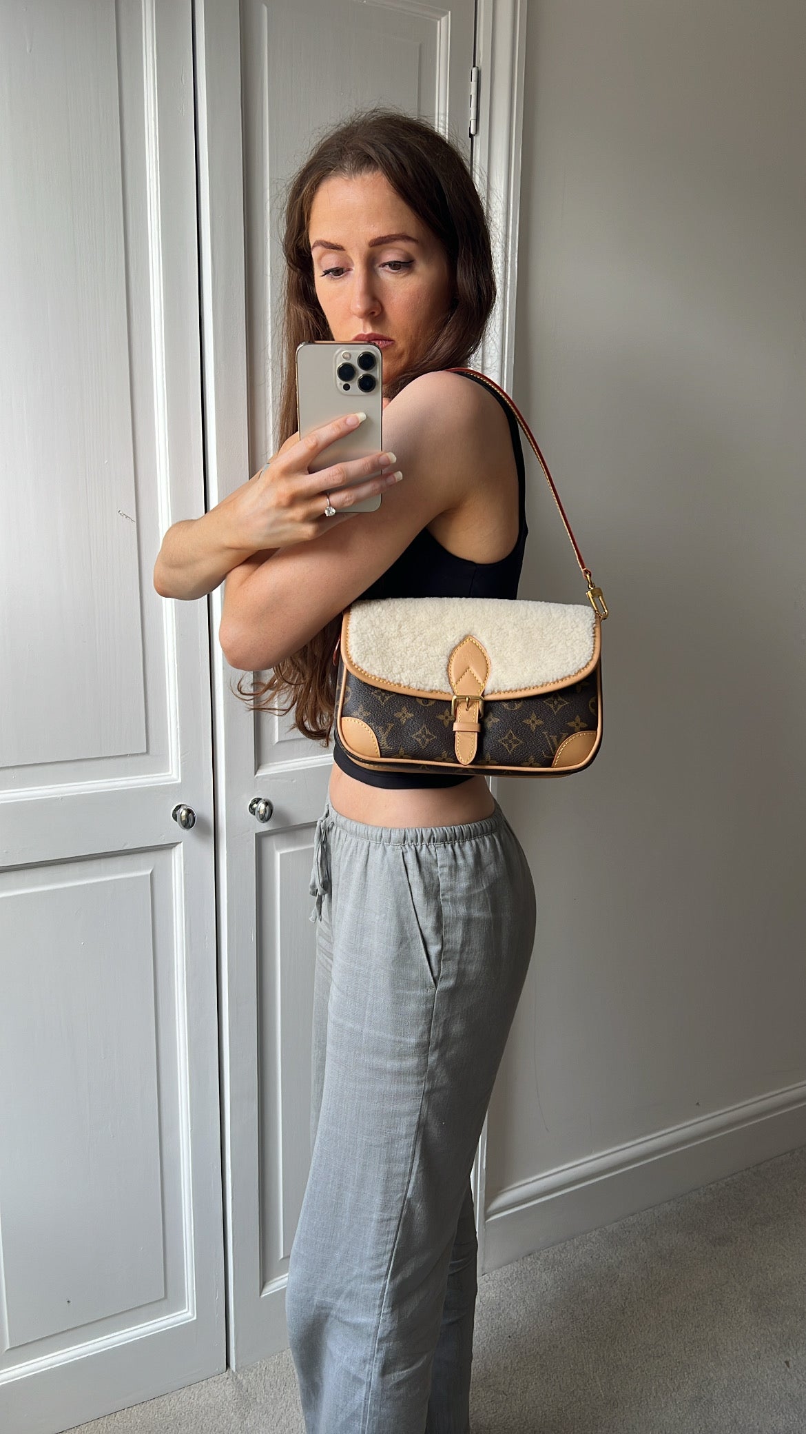 Louis Vuitton Shearling Cozygram Diane Satchel Monogram (RRP £2690)