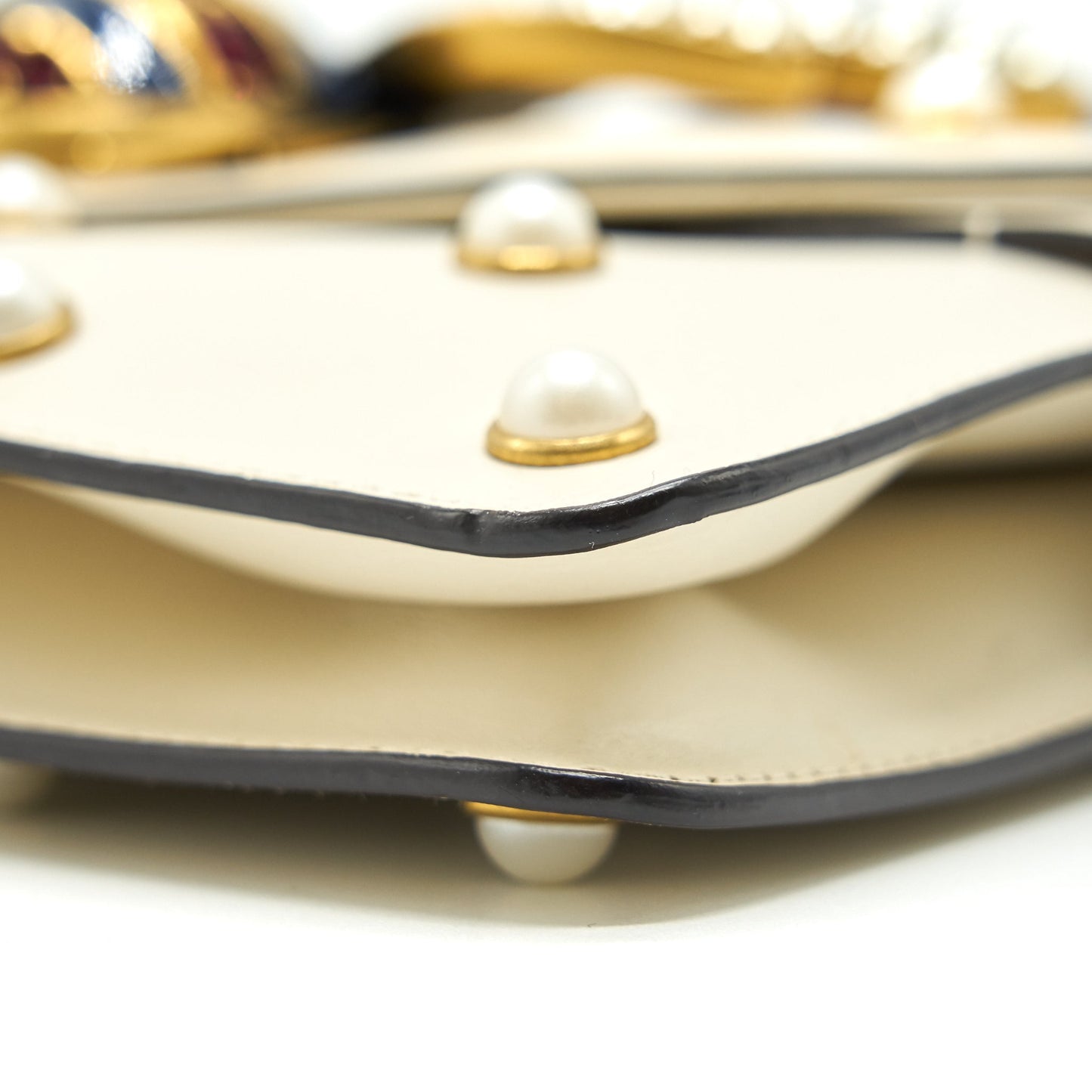 Gucci Embellished Broadway Bee Bag White