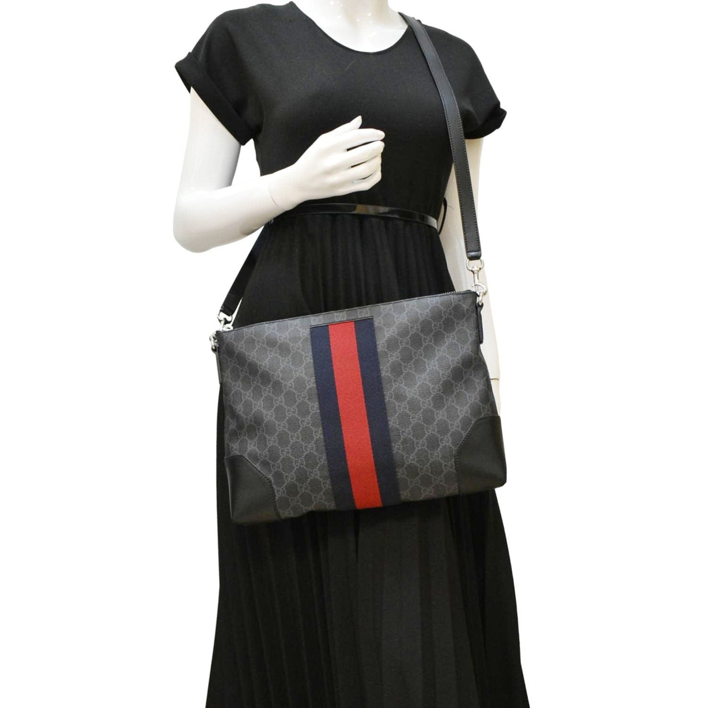 GUCCI East West GG Supreme Web Messenger Bag Black 474139