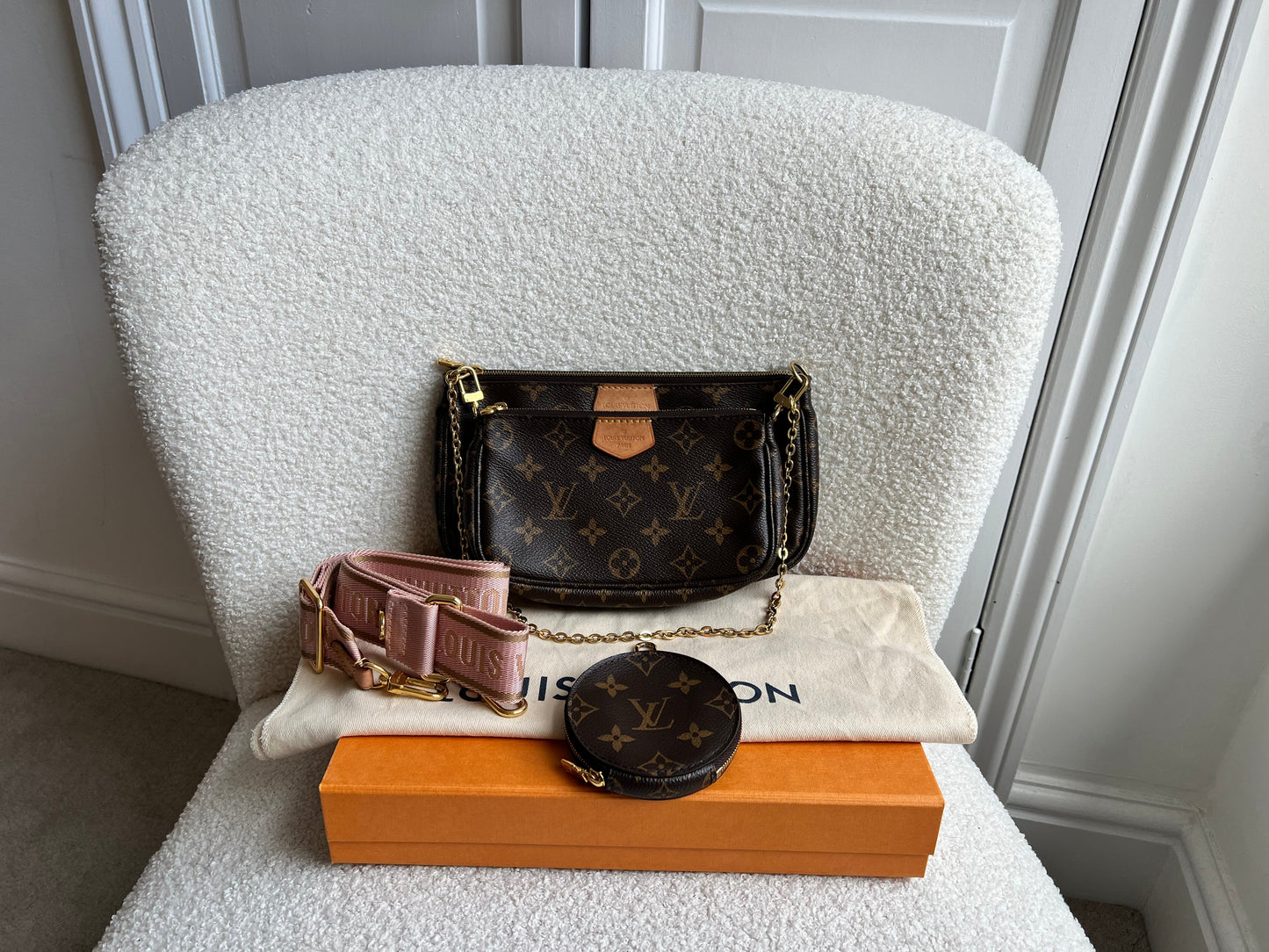 Louis Vuitton Multi Pochette Accessoires Rose Chiaro (RRP £2030)