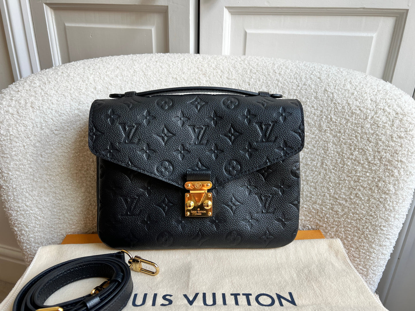 Louis Vuitton Pochette Metis Black Empreinte (RRP £2,200)