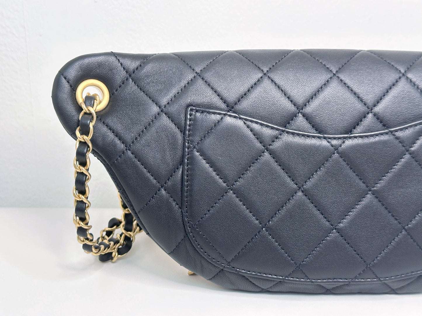 CHANEL 19A BLACK ALL ABOUT CHAINS PEARL FANNY PACK BAG GHW 2806 holo card