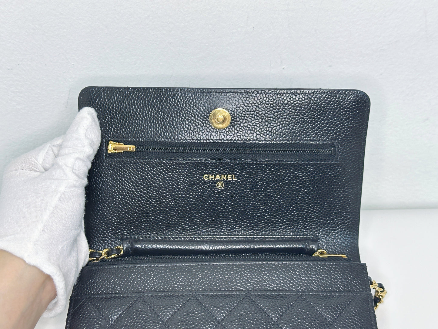 Chanel Classic Wallet on Chain Caviar Black GHW 2859 Holo card