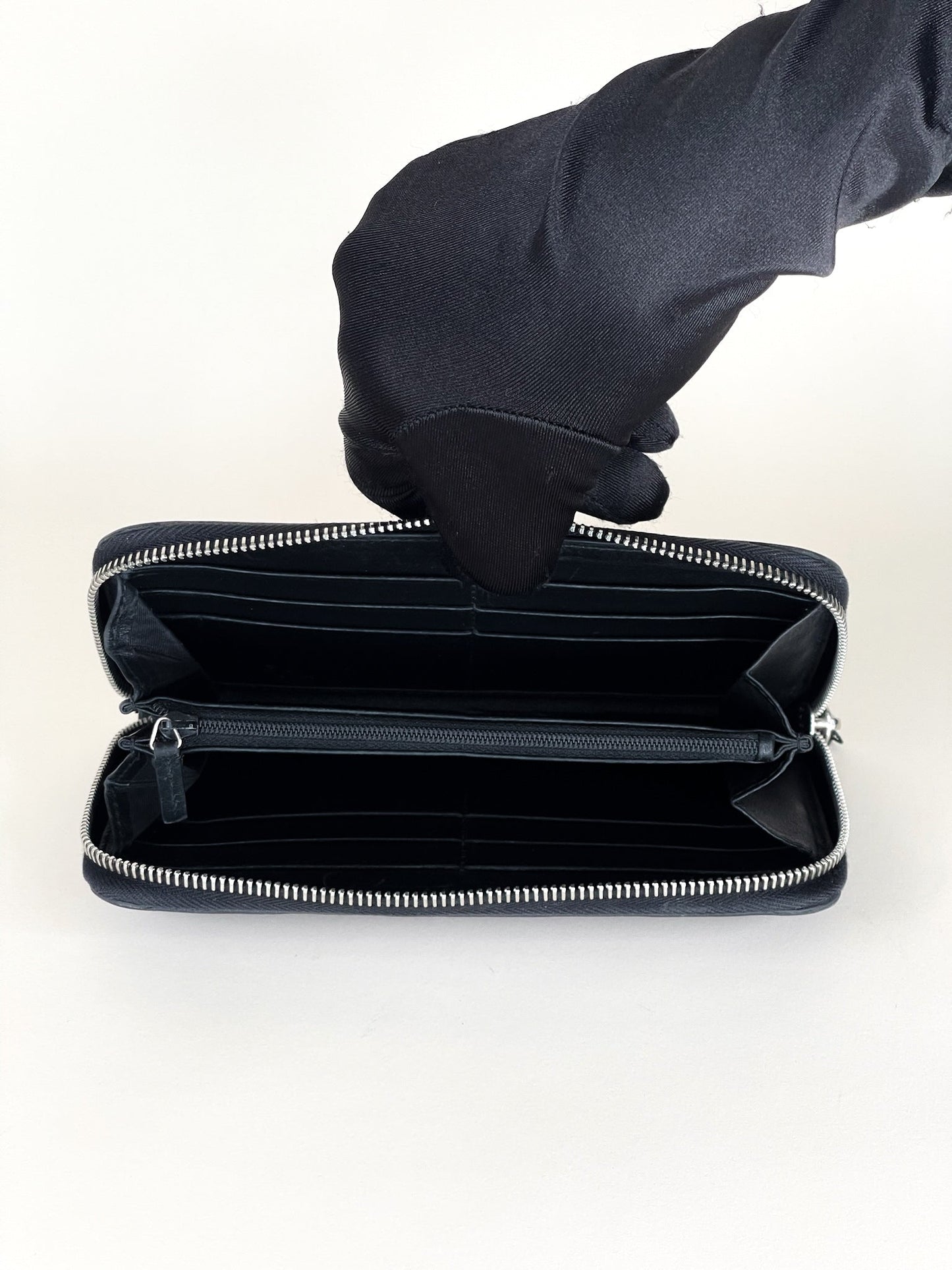 Gucci Microguccissima Leather Long Wallet