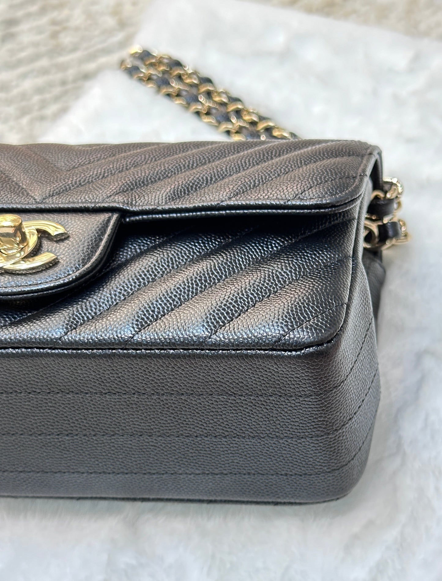 Chanel Mini Flap Bag Chevron Caviar Black GHW