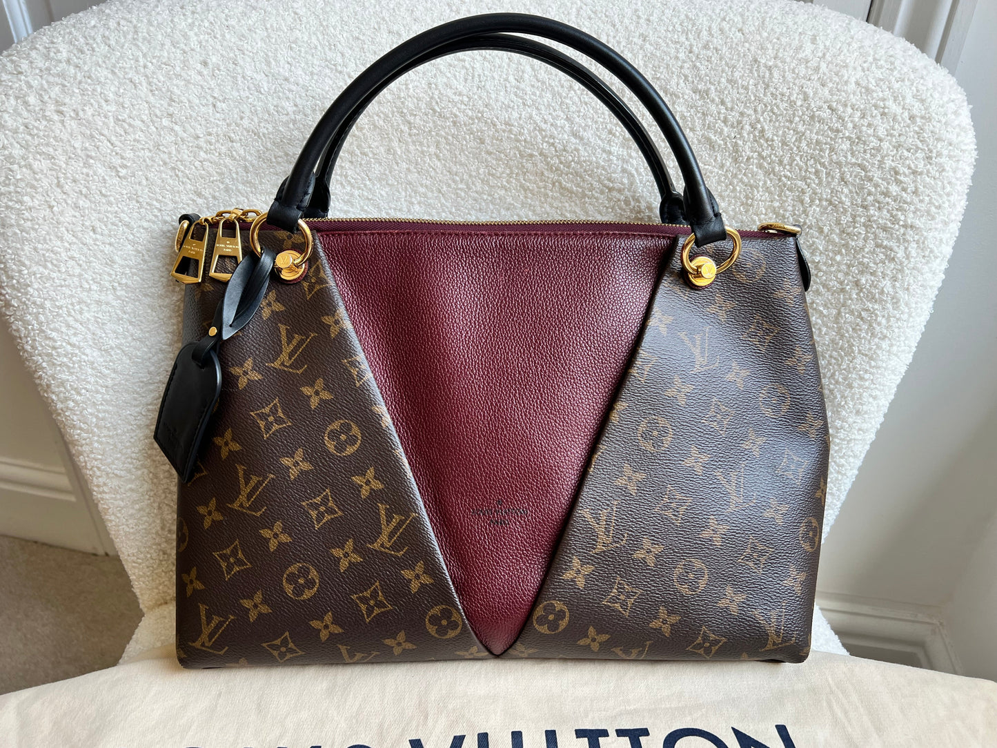 Louis Vuitton V Tote MM Bordeaux and Monogram Canvas (RRP £1,890)