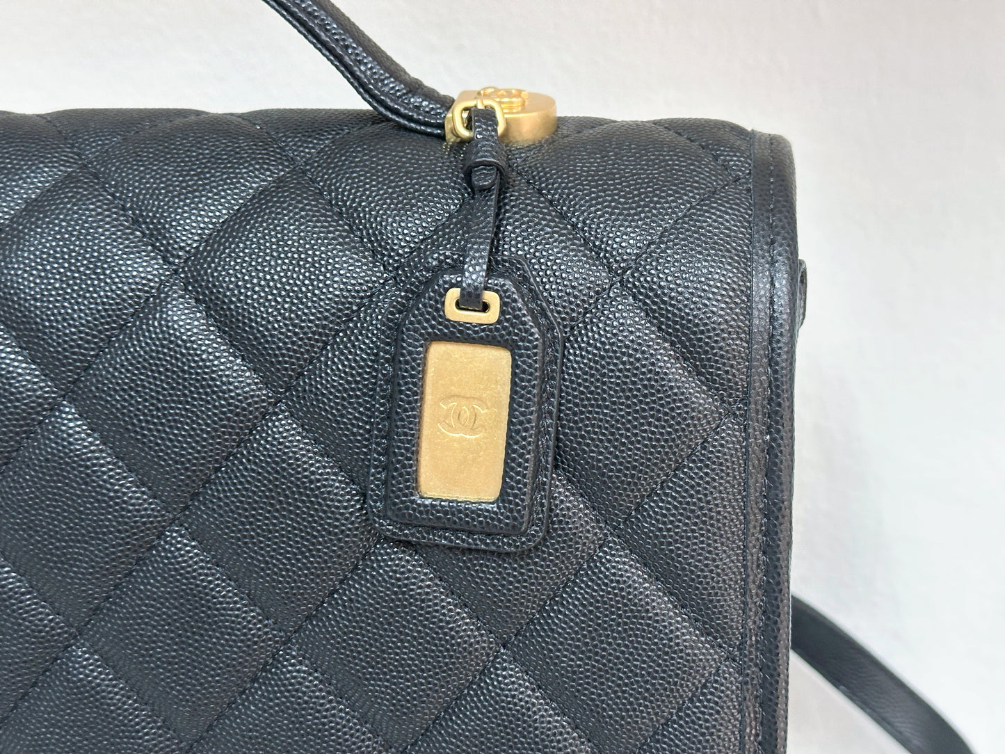 Chanel Caviar Quilted 22k Large School Memory Top Handle Flap Black microchip T076